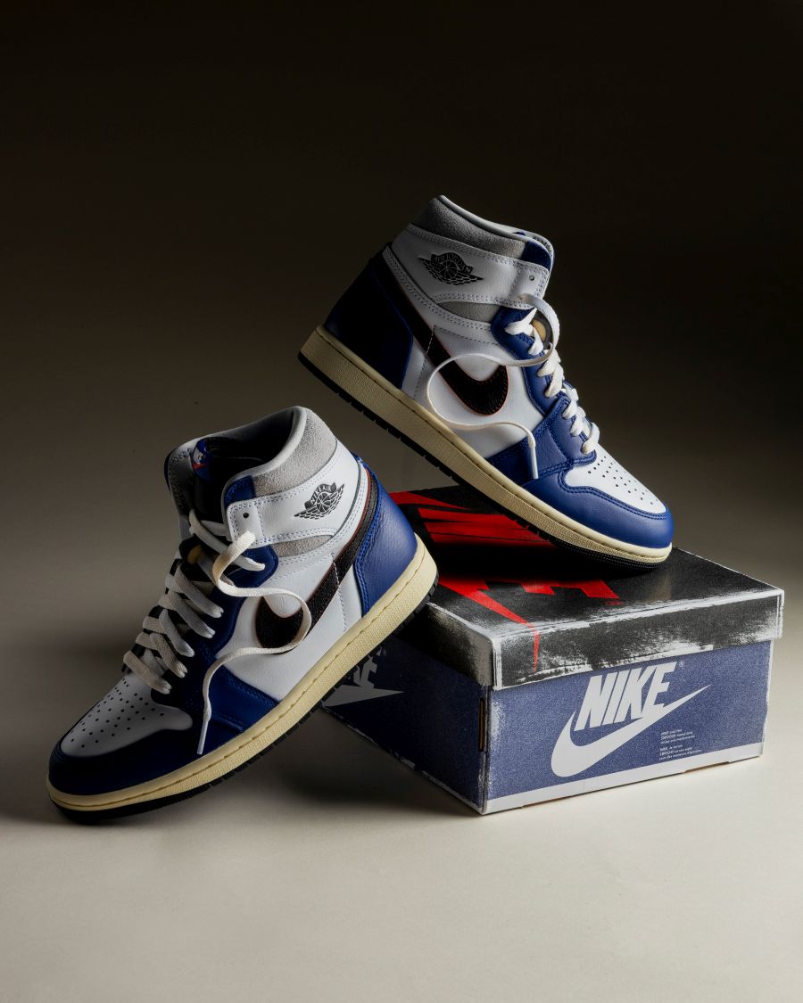 deep royal blue jordan 1