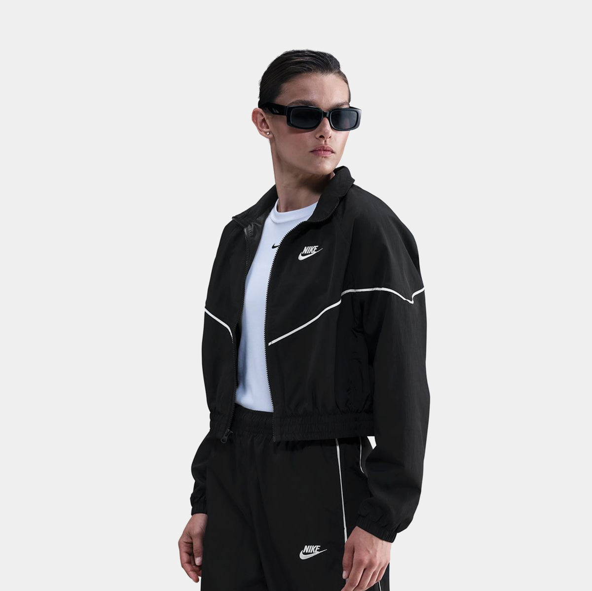 NIKE ナイキ　WMNS NSW SWOOSH WOVEN JACKET Nike Sportswear Women's Swoosh Woven Jacket Black/White - FW23 - US