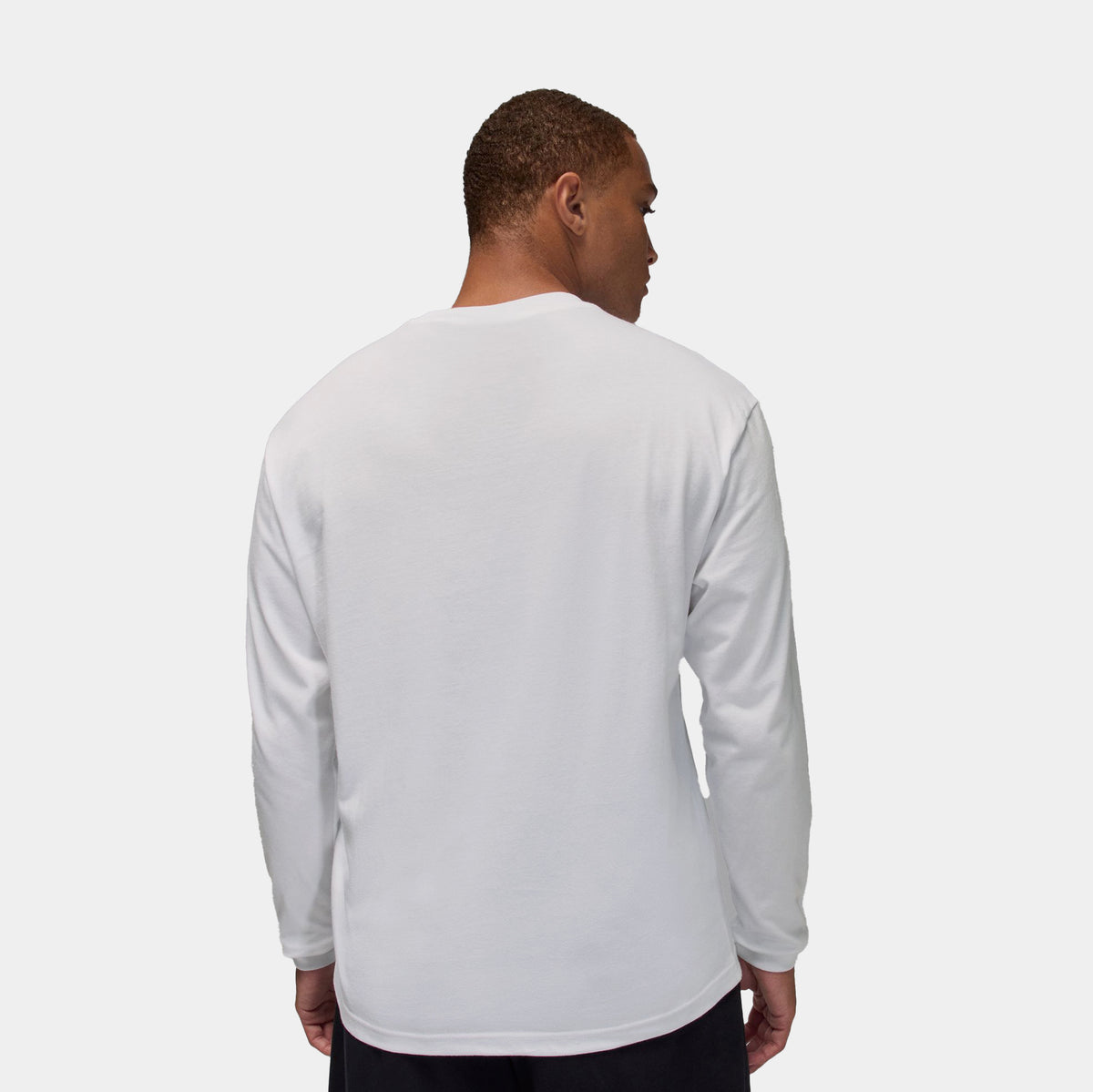 【ホワイト】凸凹PLAYロゴジャカード長袖ハイネックシャツ <PERFORMANCE> (MENS) Jordan Sport Essentials Men's Dri-FIT Long-Sleeve Top. Nike IL