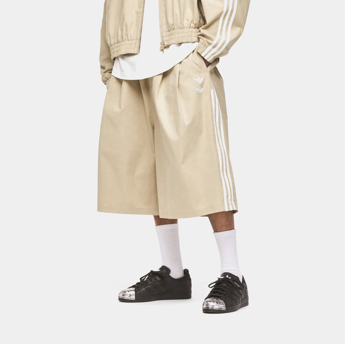 adidas Chavarria Chino Mens Shorts Gold Row KR8693 – Shoe Palace