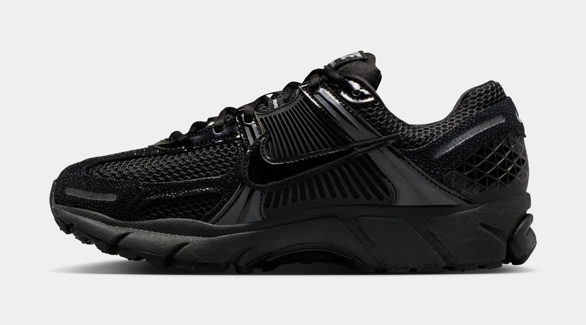 Nike Zoom Vomero 5 Stingray Womens Running Shoes Black Black