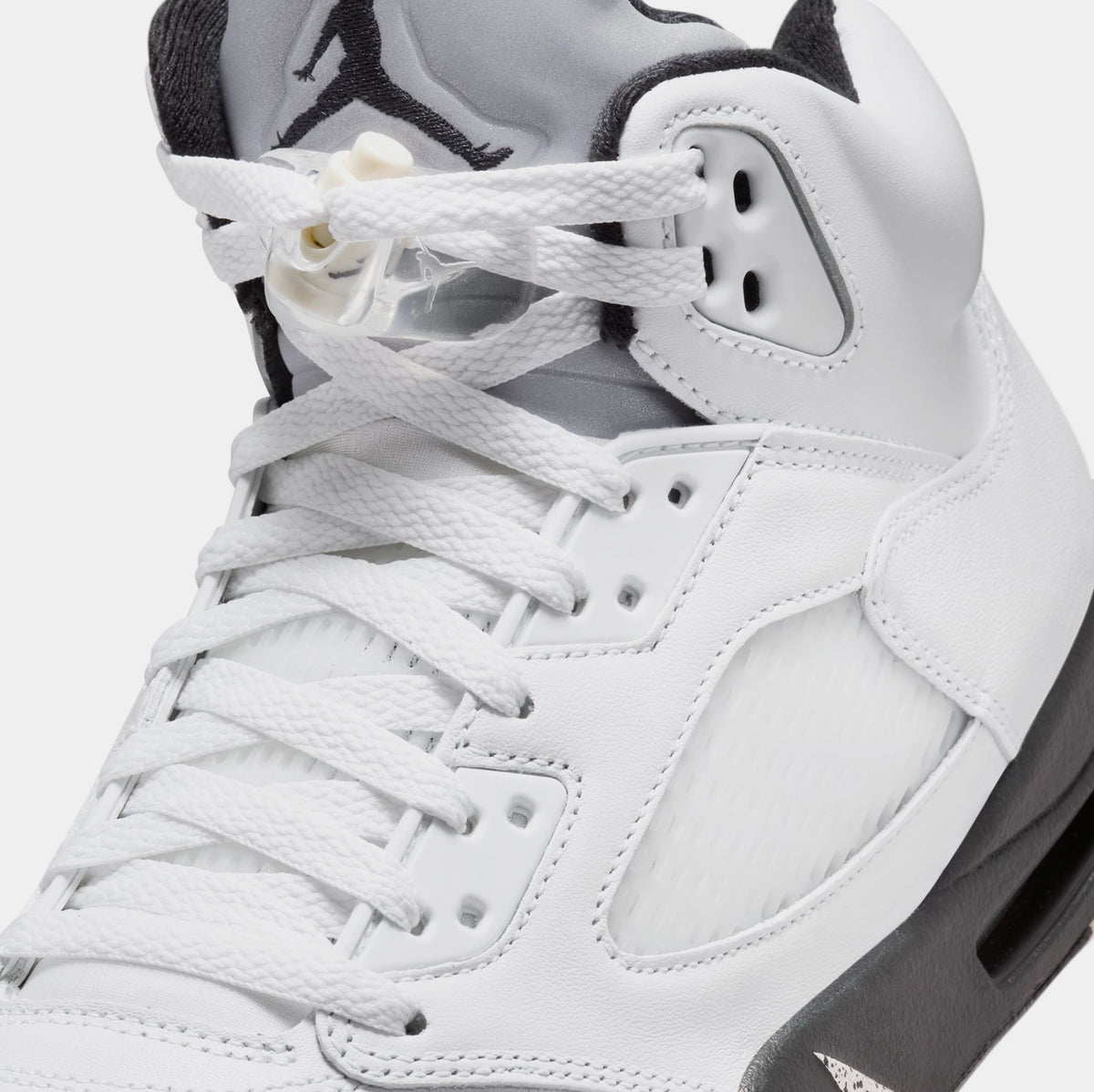 Jordan Air Jordan Retro White and Black Mens Lifestyle Shoes