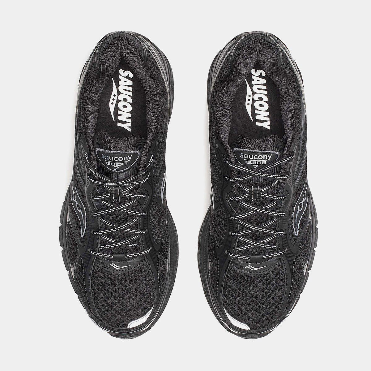 Mens 9.5. PROGRID GUIDE 7WHITE/BLACKBLANC/NOIR S70936-10 Saucony | ProGrid Guide 7 - White/Black | The Sports Edit main image 4