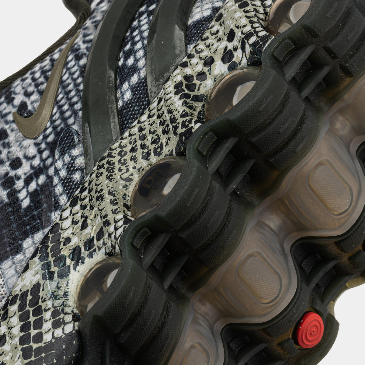 Nike Air Max Dn8 Mens Running Shoes Cargo Khaki Black HV8476-300