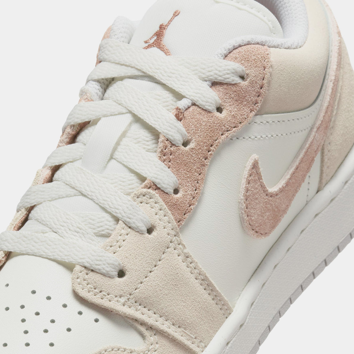 Jordan Air Jordan 1 Low SE Legend Light Brown Grade School Lifestyle Shoes L HF1863-200 â Shoe