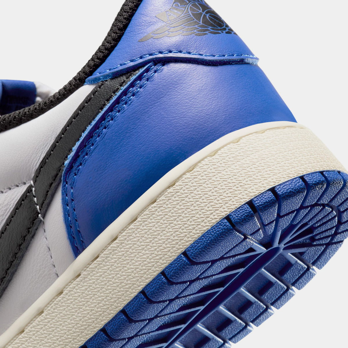 靴 Nike Air Jordan 1 Retro Low OG Game Jordan 1 Retro Low OG Game Royal Men's - CZ0790-140 - US