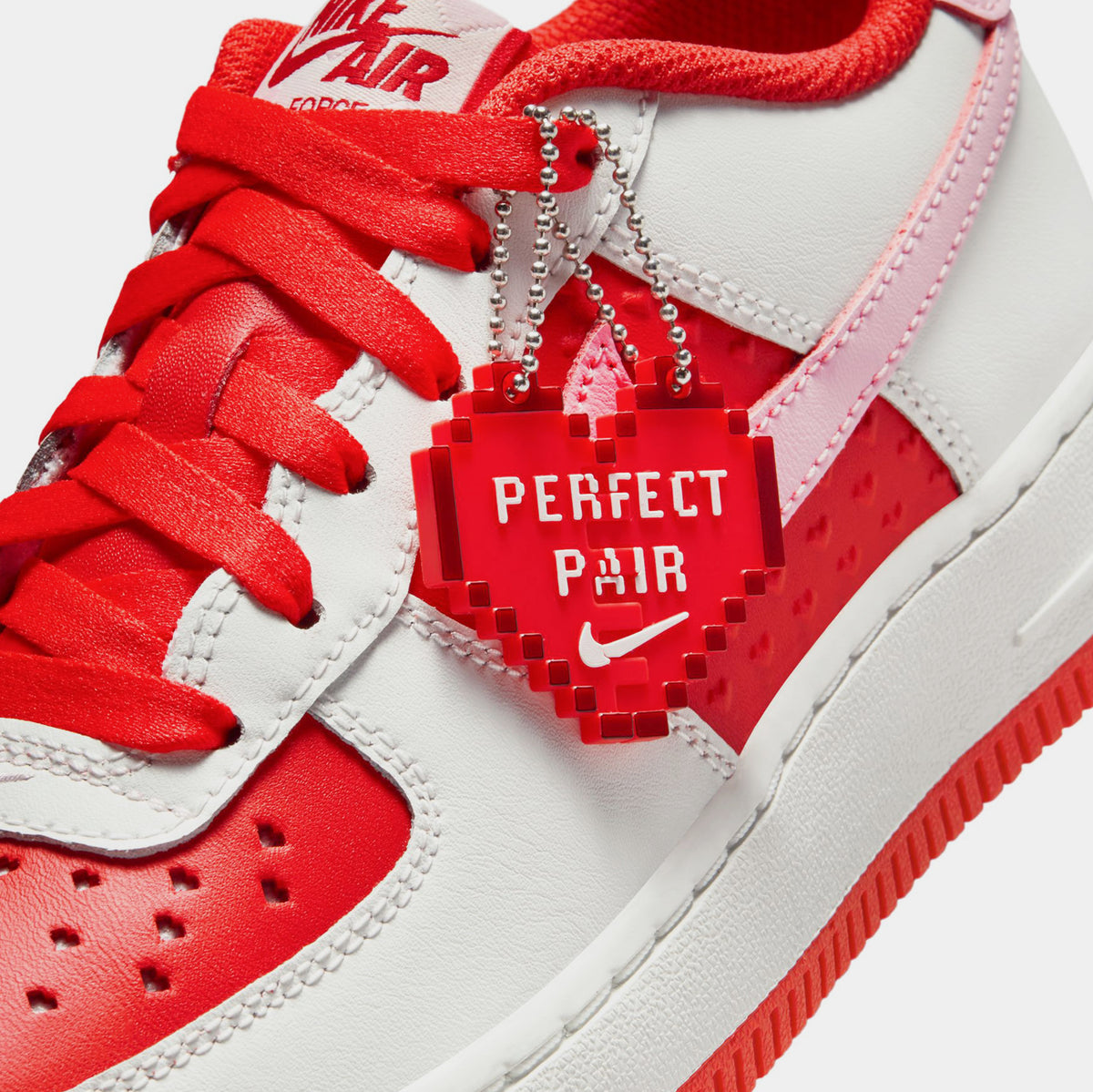 nike air force 1s valentines day
