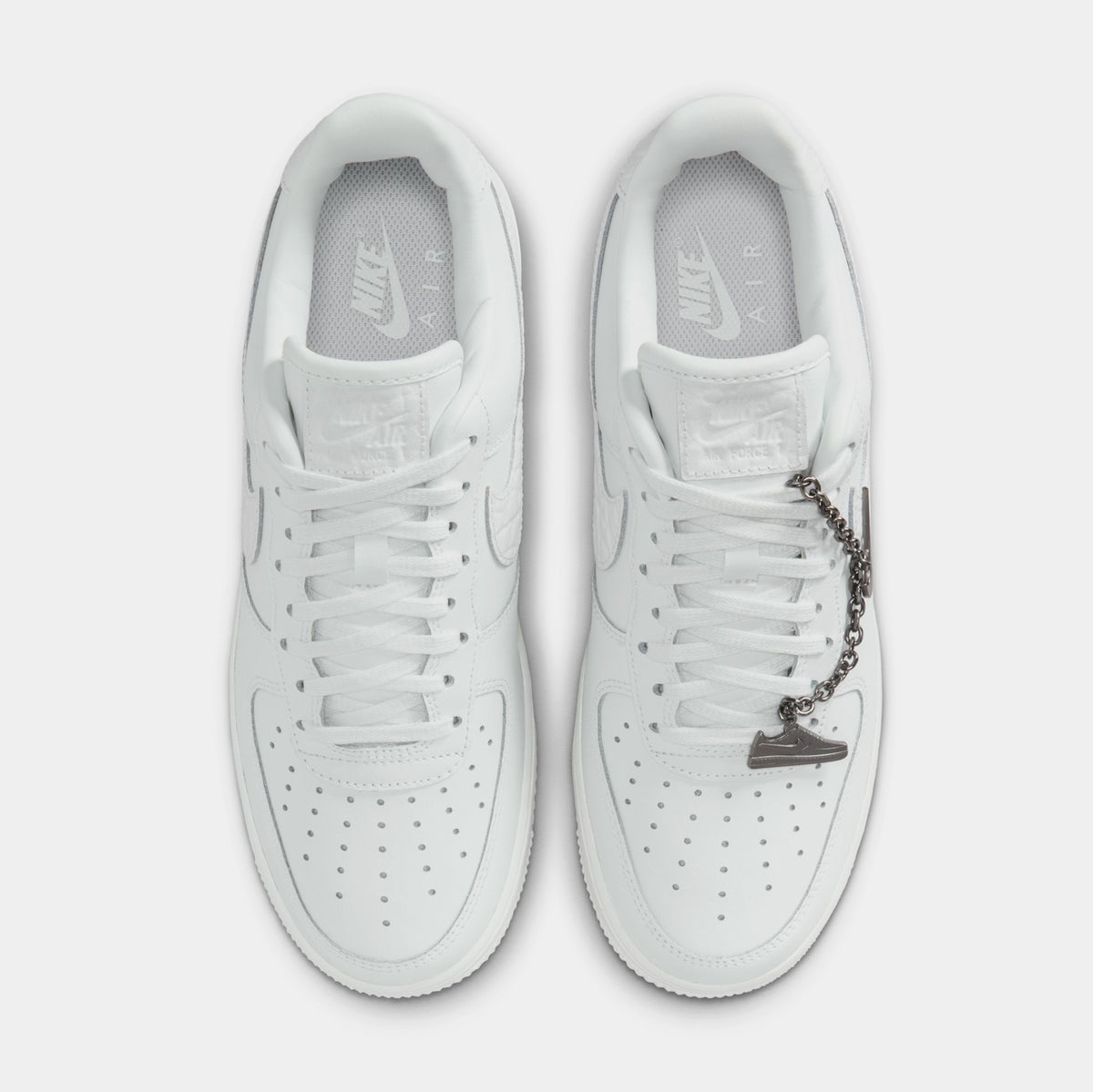 NIKE AIR FORCE 1 '07 ホワイト Nike Air Force 1 ホワイト スニーカー Amazon | [ナイキ] AIR