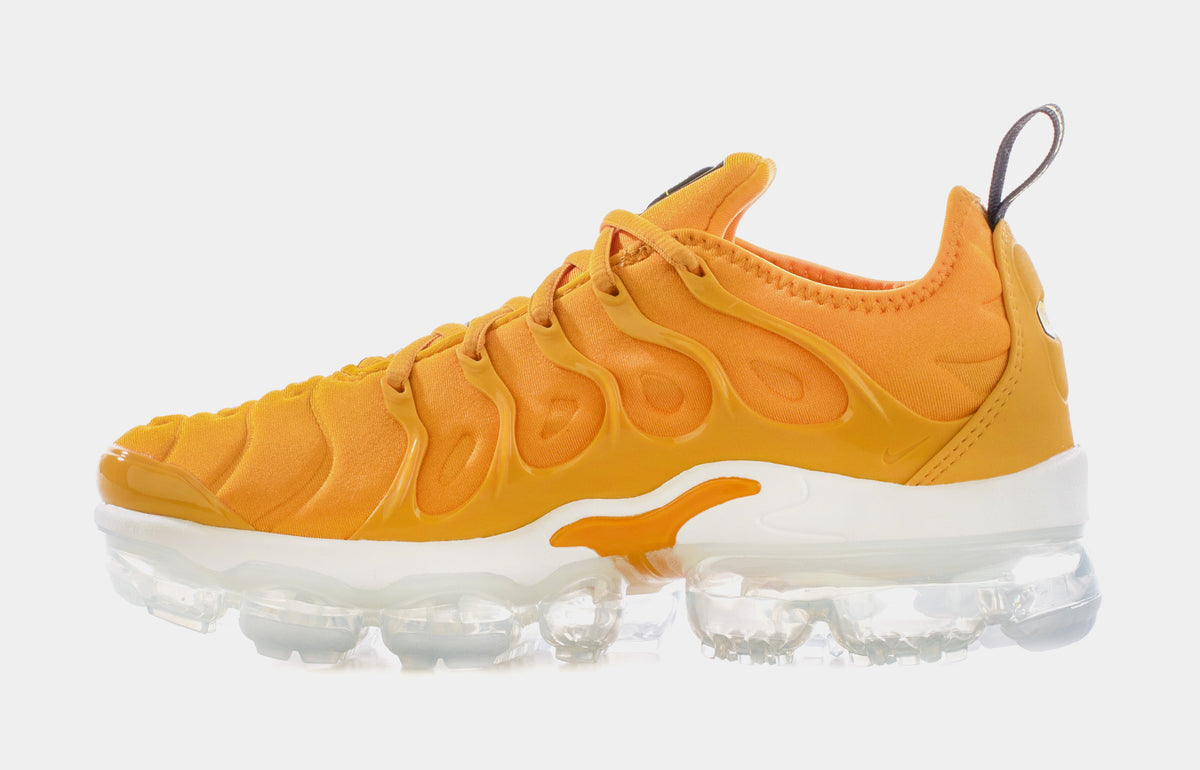 Muy enojado paquete cheque Nike Air VaporMax Plus Womens Running Shoes Yellow Orange DO5874-700 – Shoe  Palace