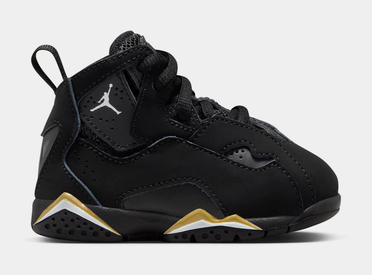 blue and pink shoes jordans