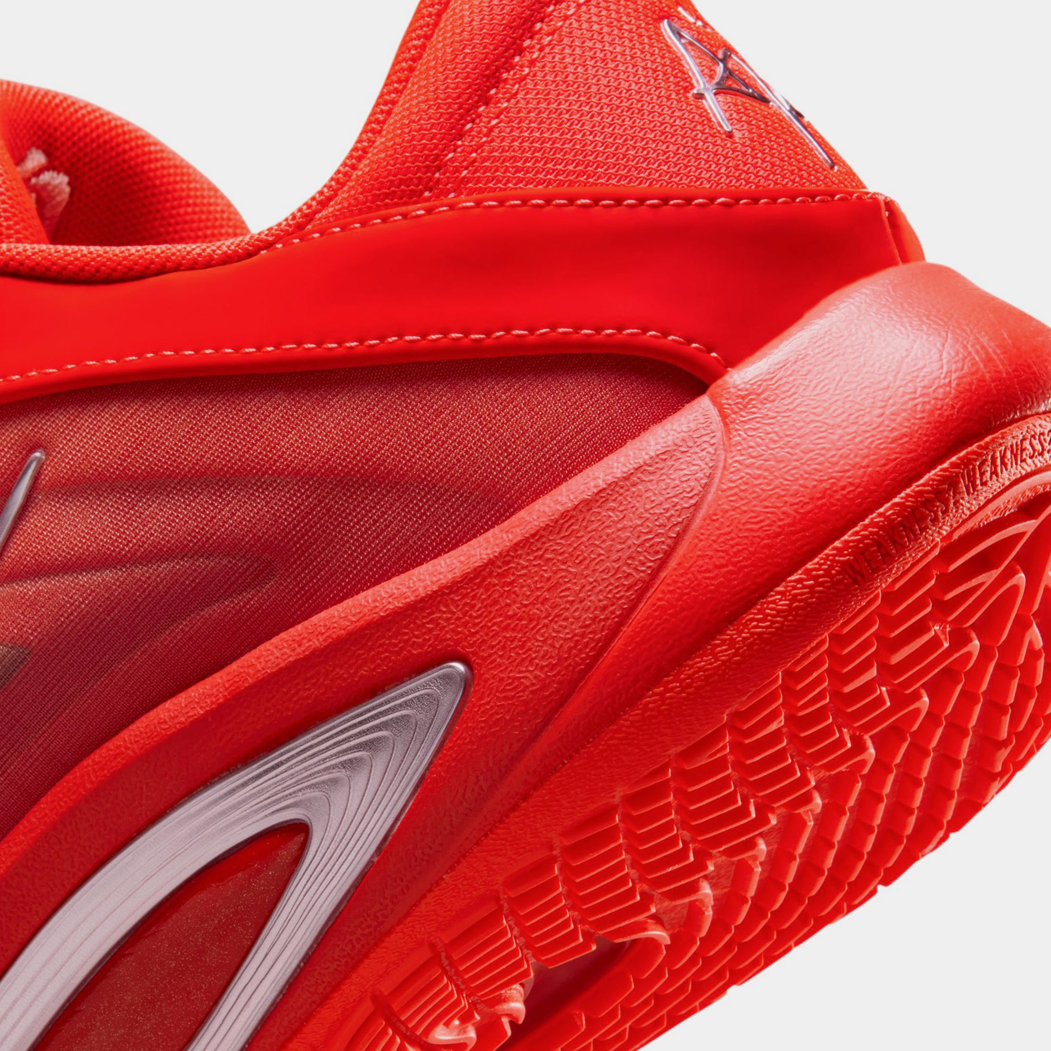 red basketball shoes womens