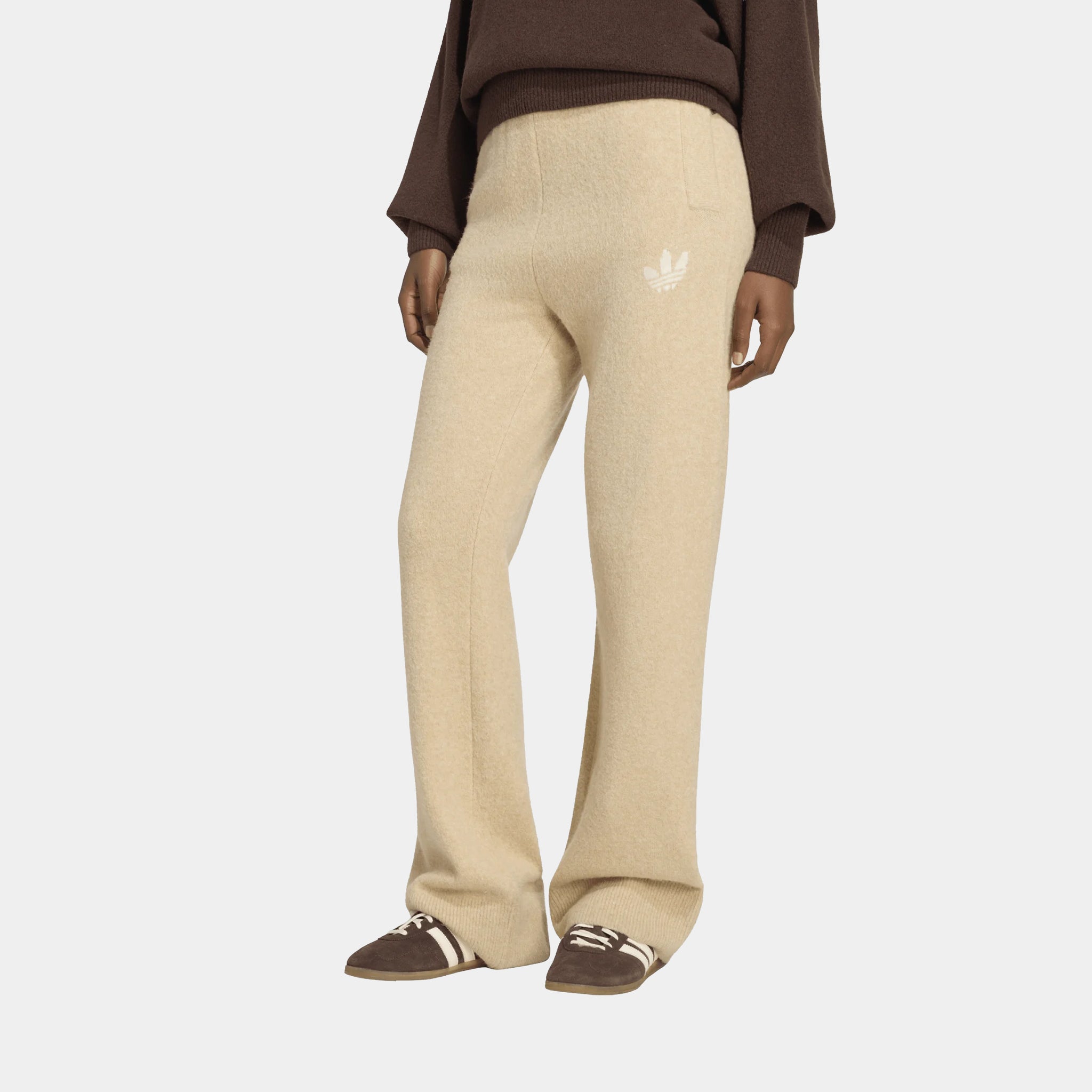 adidas Essentials KNit Womens Pants Khaki Three IA4438 – Shoe Palace