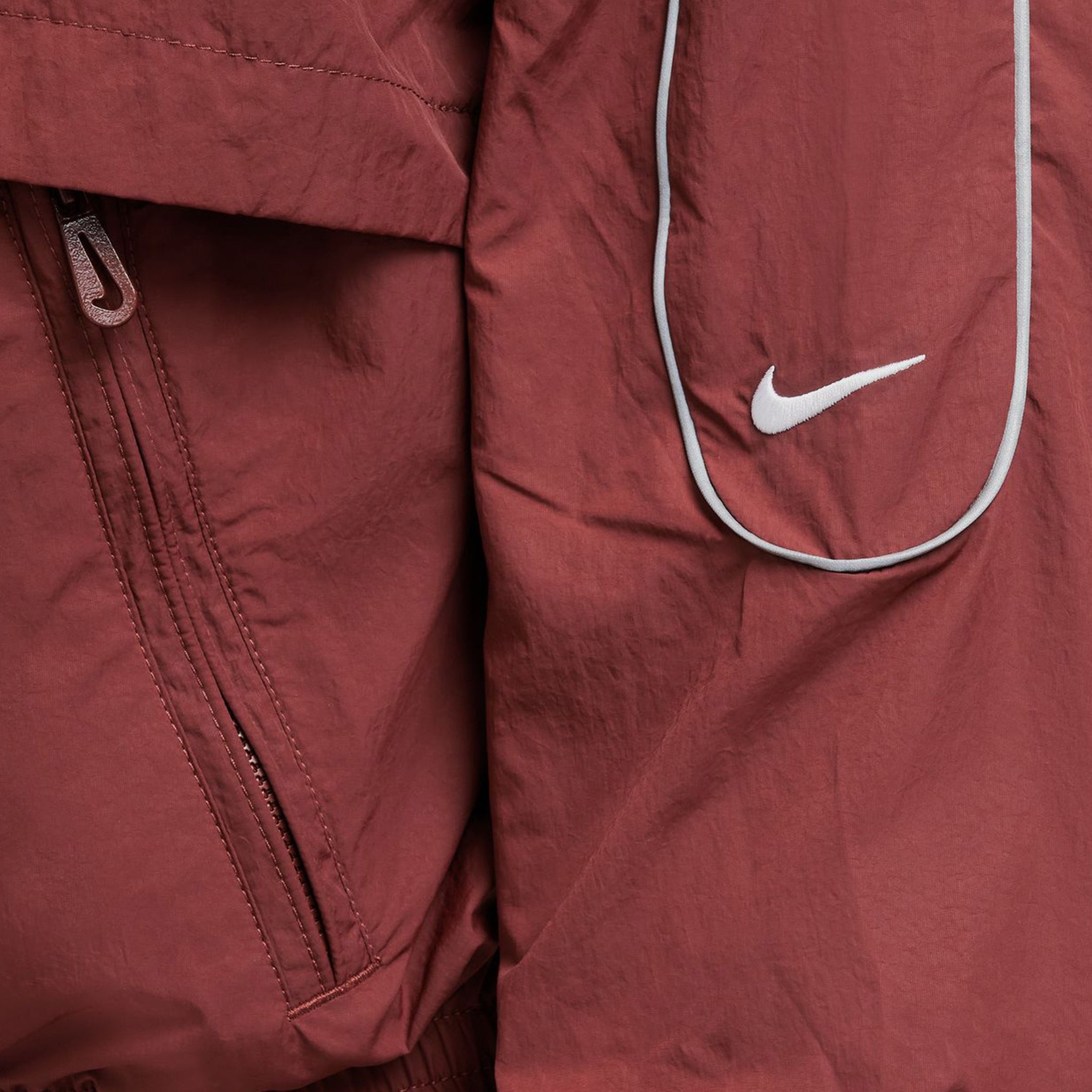 Nike NSW Solo Swoosh Woven Track Mens Jacket Dark Pony White 