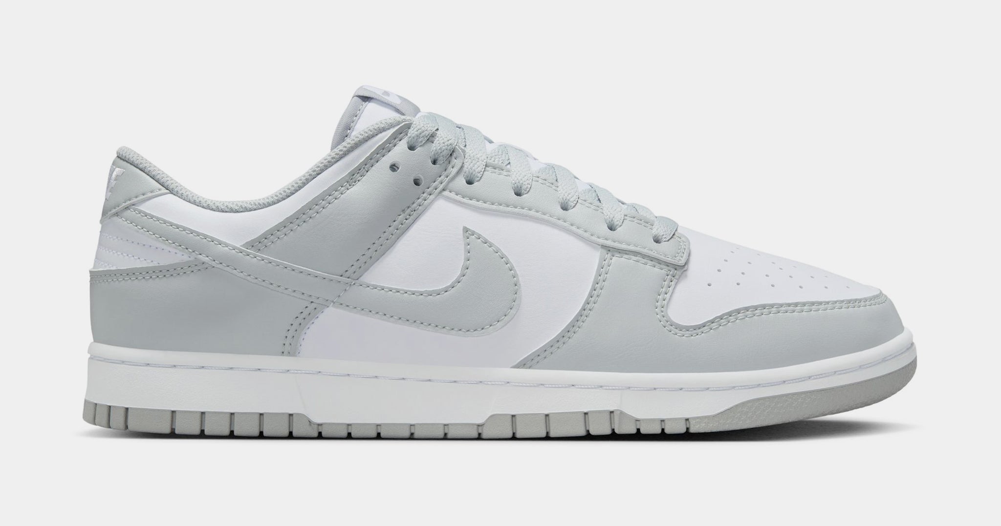 Nike Men\'s White & Light Gray Low-Top Sneakers Nike Court Vision Low Next Nature | Men main image 4
