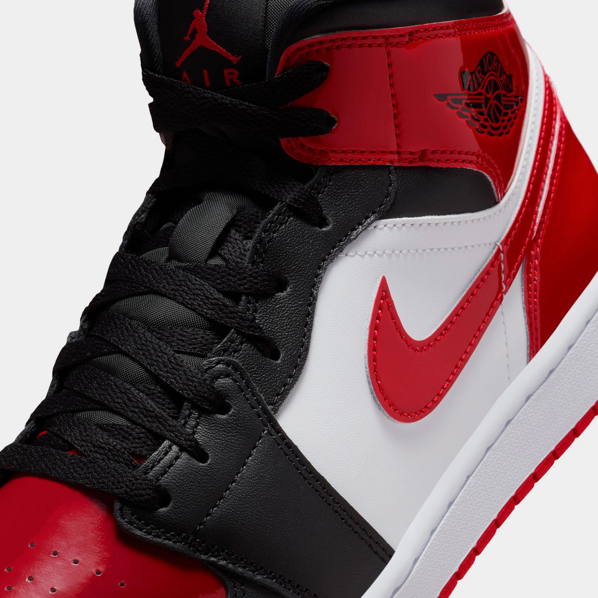 Jordan Air Jordan 1 Mid SE Mens Basketball Shoes Black White  display picture 3
