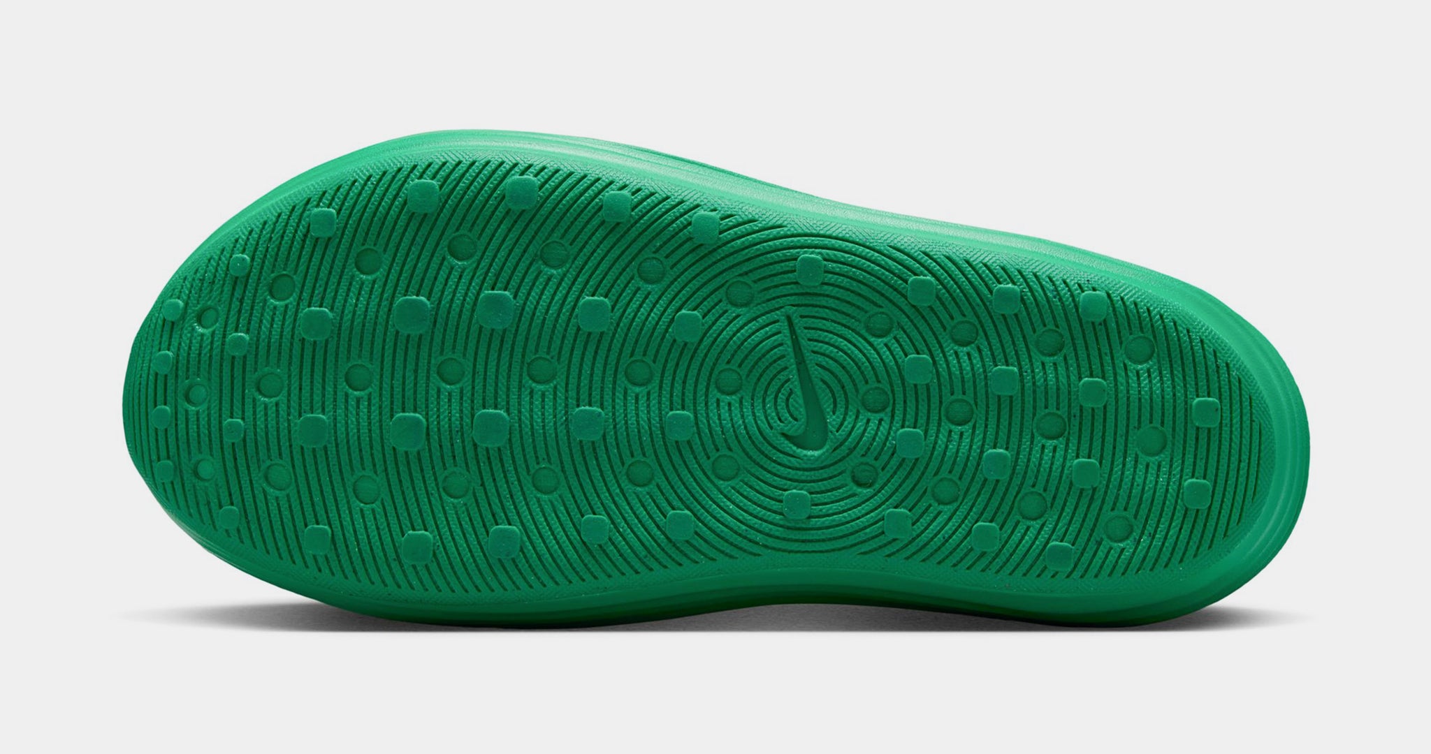 nike flip flops stadium