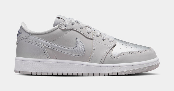 Air Jordan 1 Retro Mid SE Grade School Lifestyle Shoes (Armory Navy/Metallic Gold/Pale Ivory)