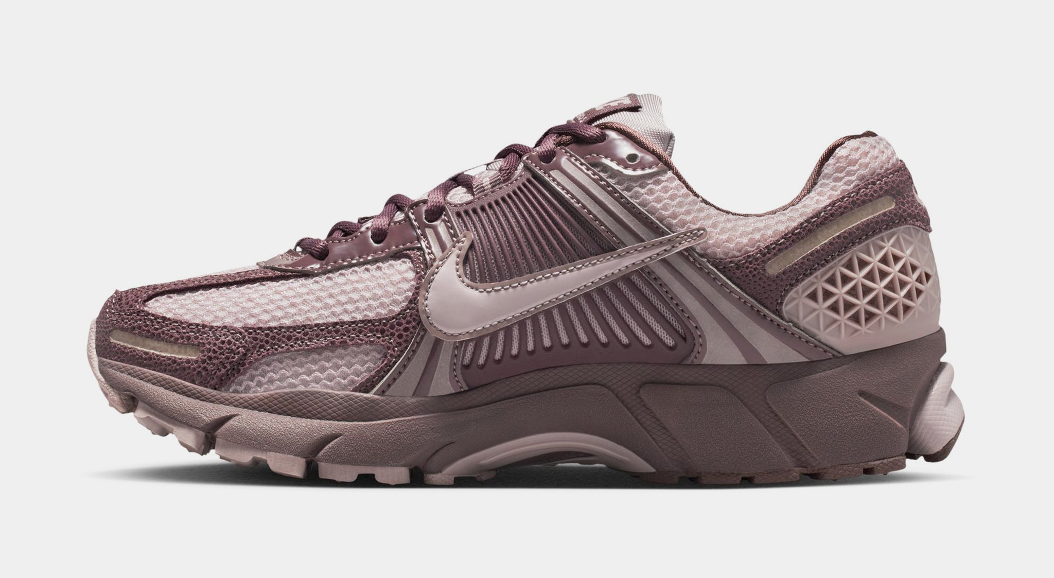 Nike Zoom Vomero 5 Stingray Womens Running Shoes Tattoo Particle Rose ...