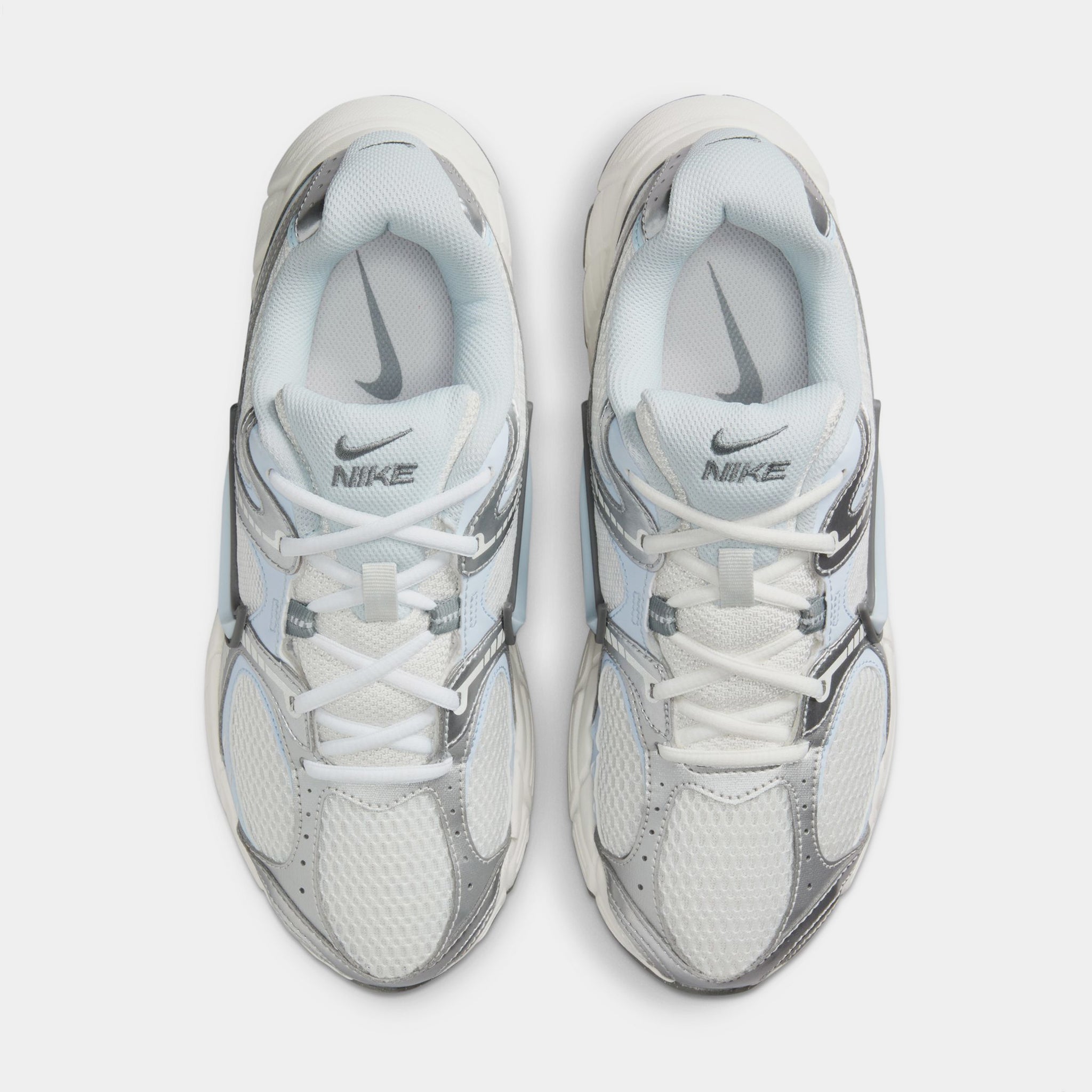 nike women's gray running shoes