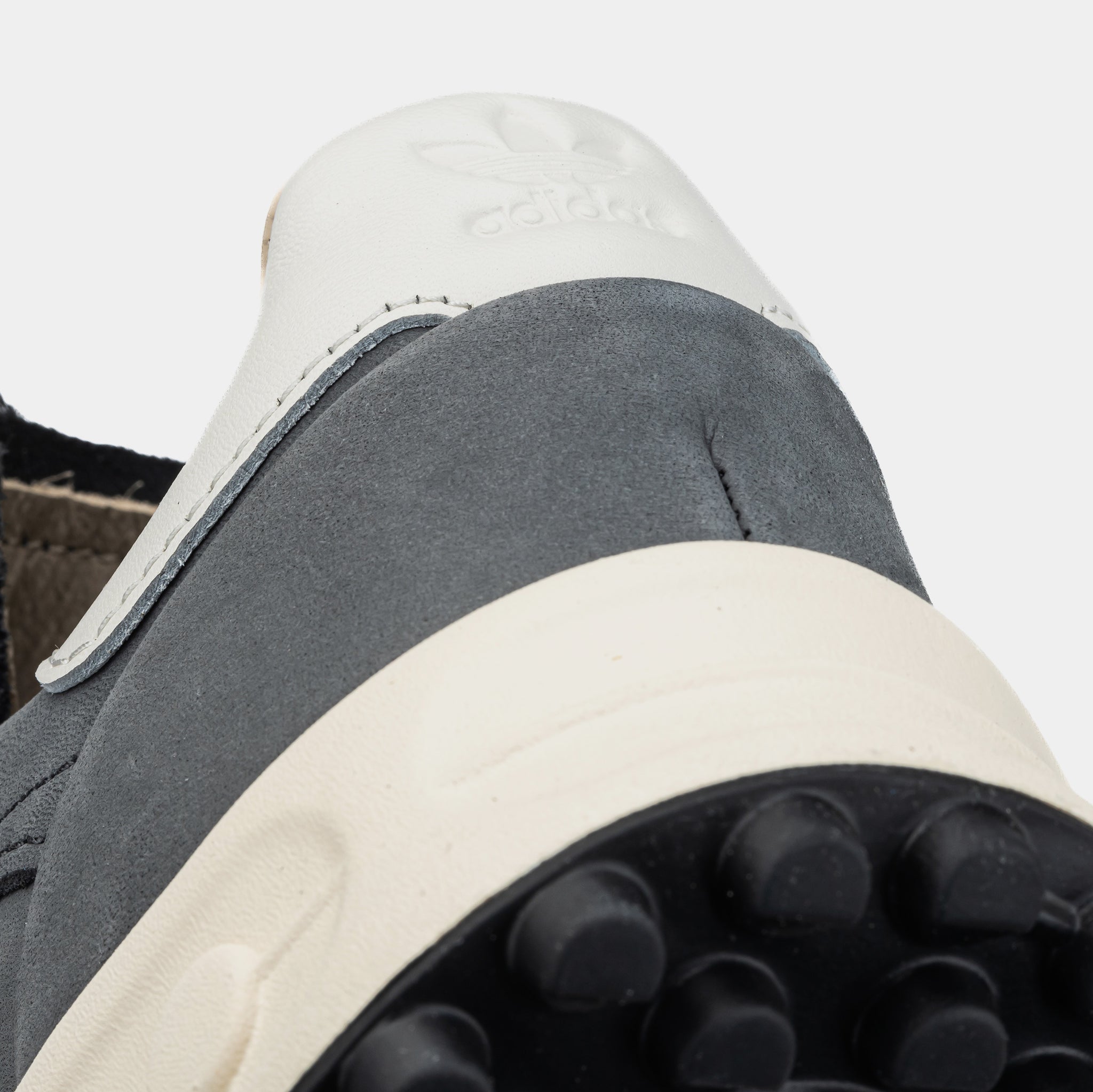 adidas la trainer grey white