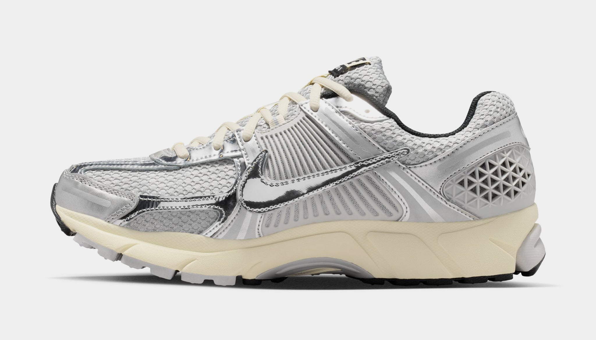 Nike Zoom Vomero 5 Mens Running Shoes Grey Fog Metallic Silver