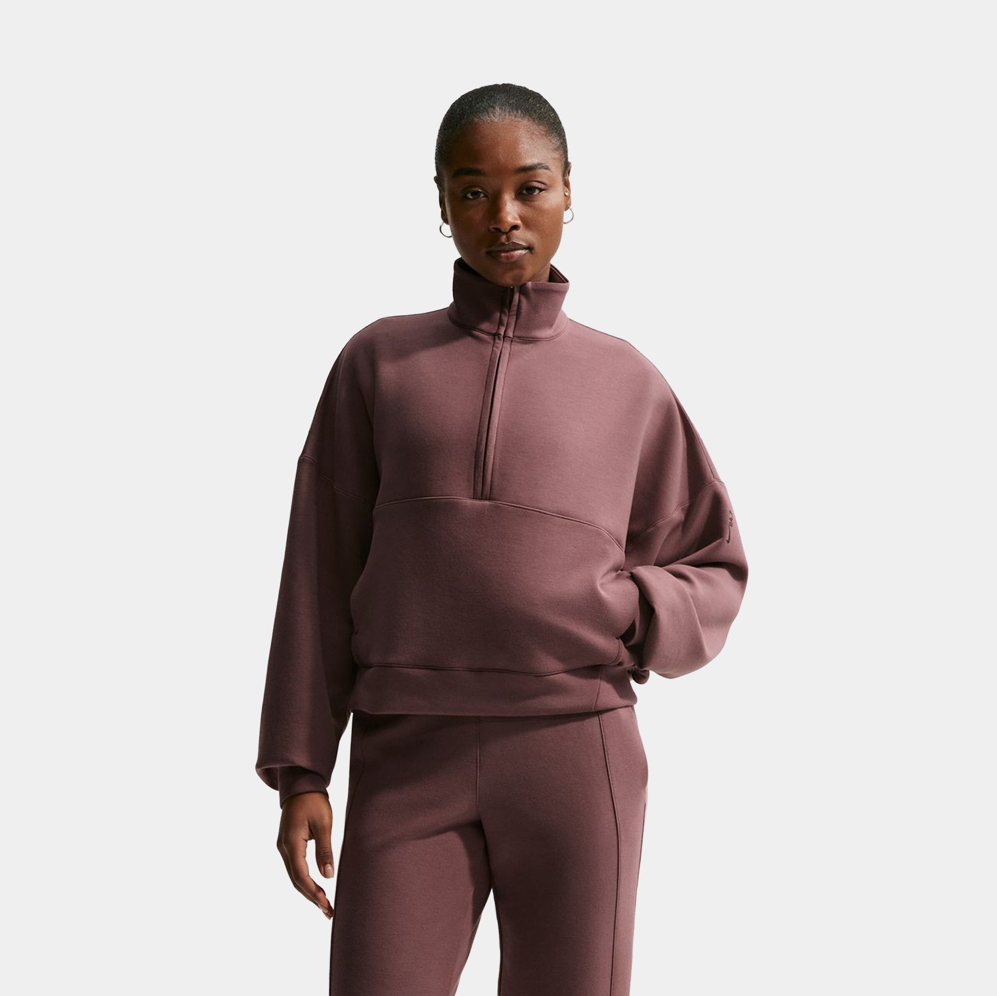なみ Nike 24.7 Impossibly Soft Dri Fit Oversized Half Zip Womens