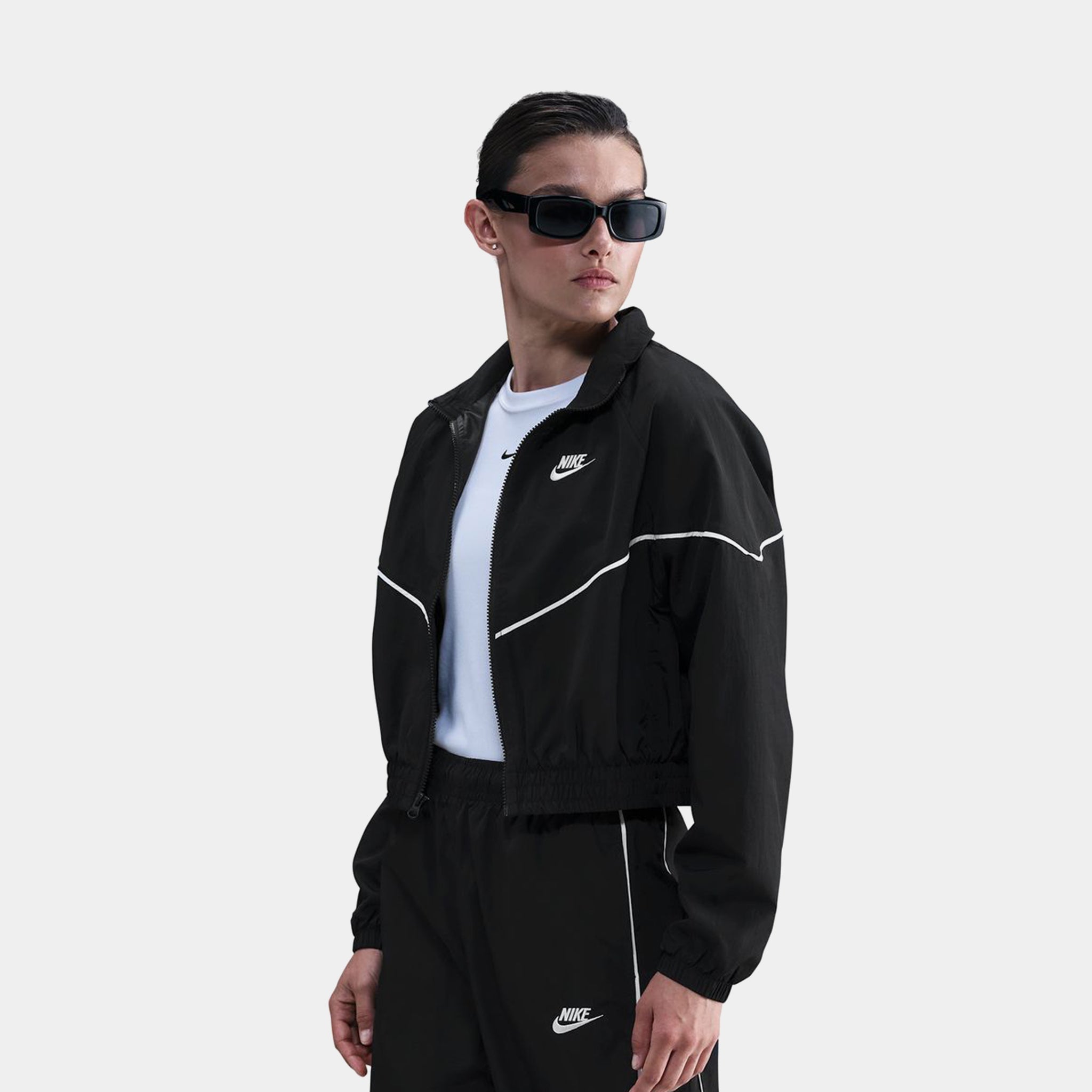 ナイキラボ×リカルド・ティッシ ウィメンズジャケット 827069-010 Nike NSW Windrunner Woven Womens Jacket Black Sail Sail IM8027-010