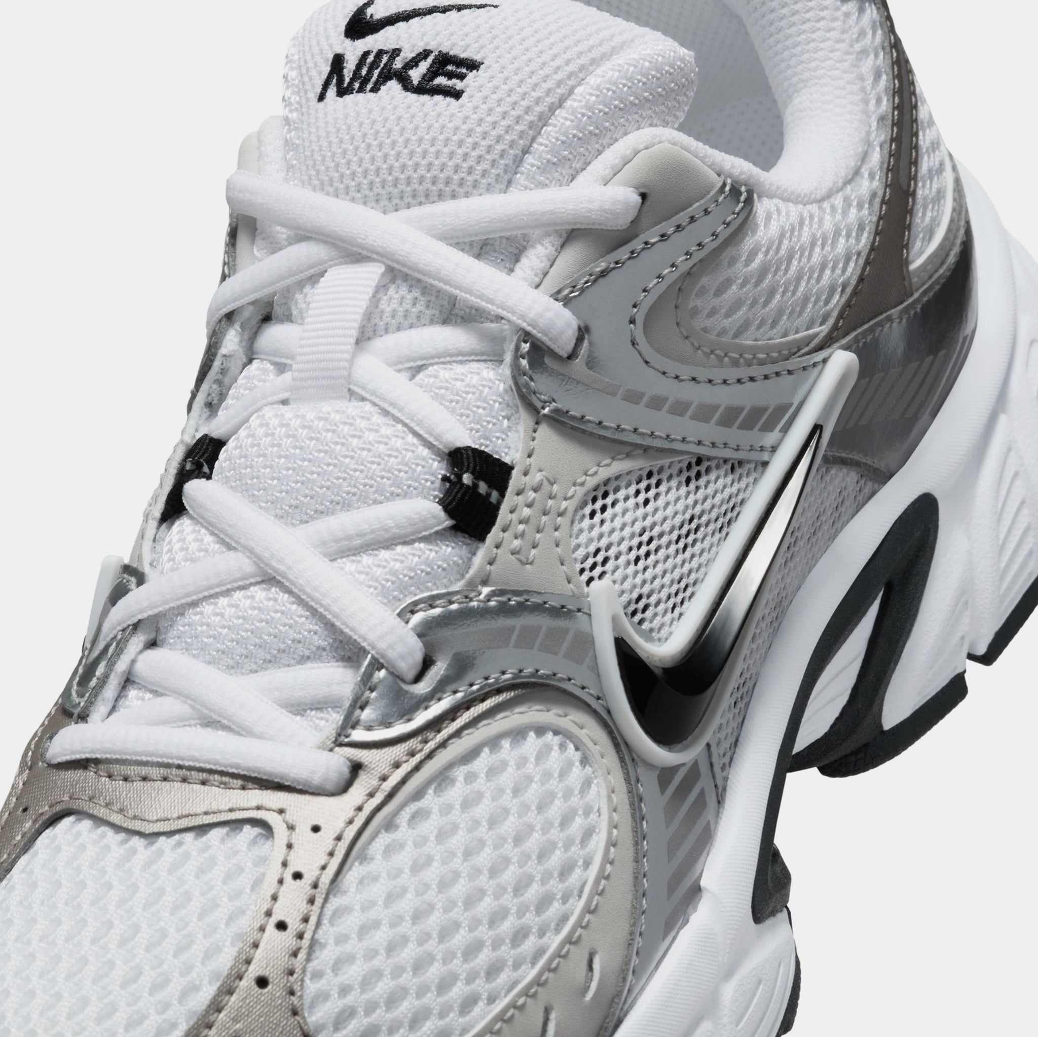 Nike Athletic Shoes White and Silver Nike P-6000 Mens Running Shoes Metallic Silver Sail CN0149  main image 4