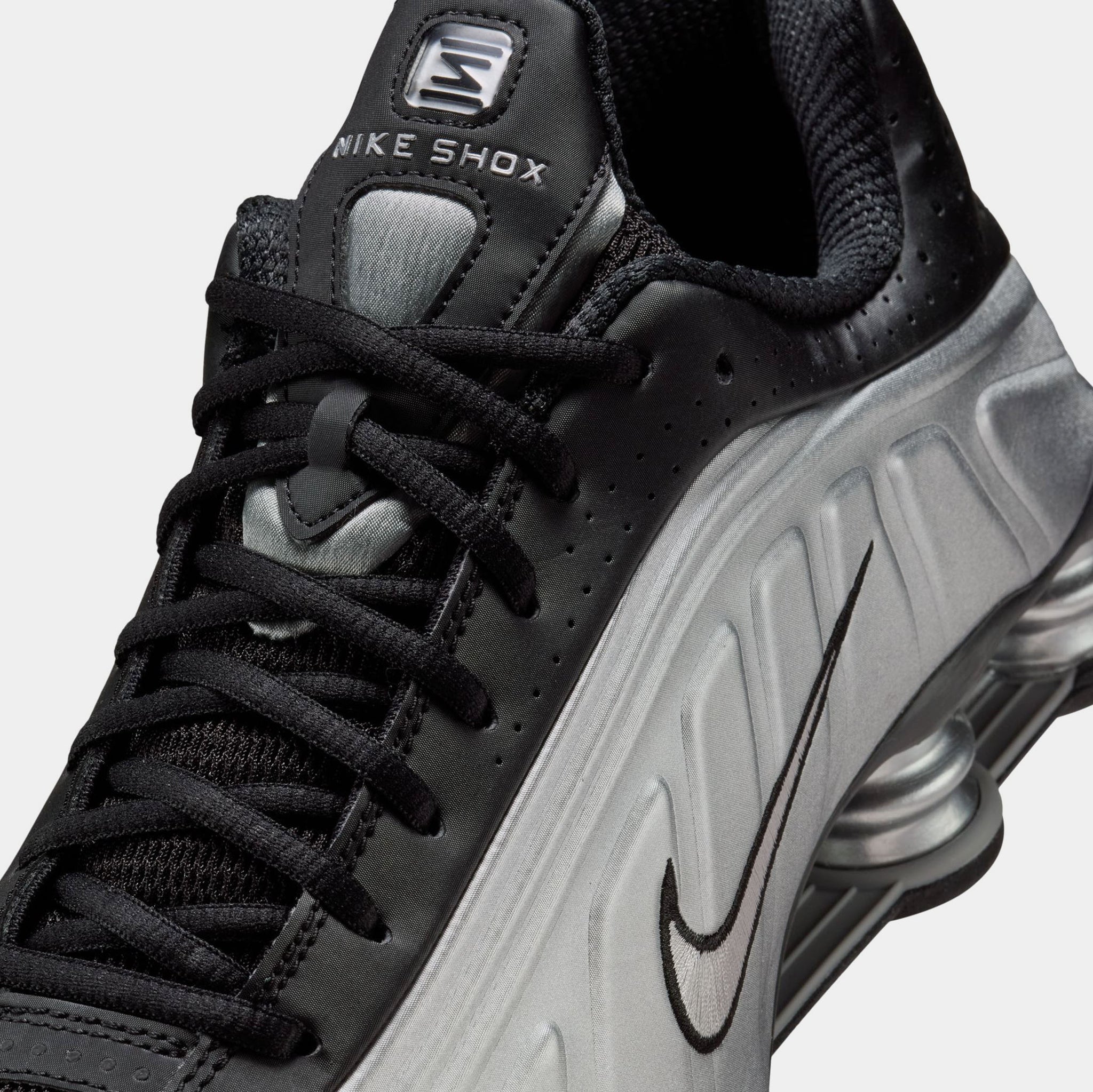 Nike Shox R4 Mens Running Shoes Metallic Silver Black Metallic
