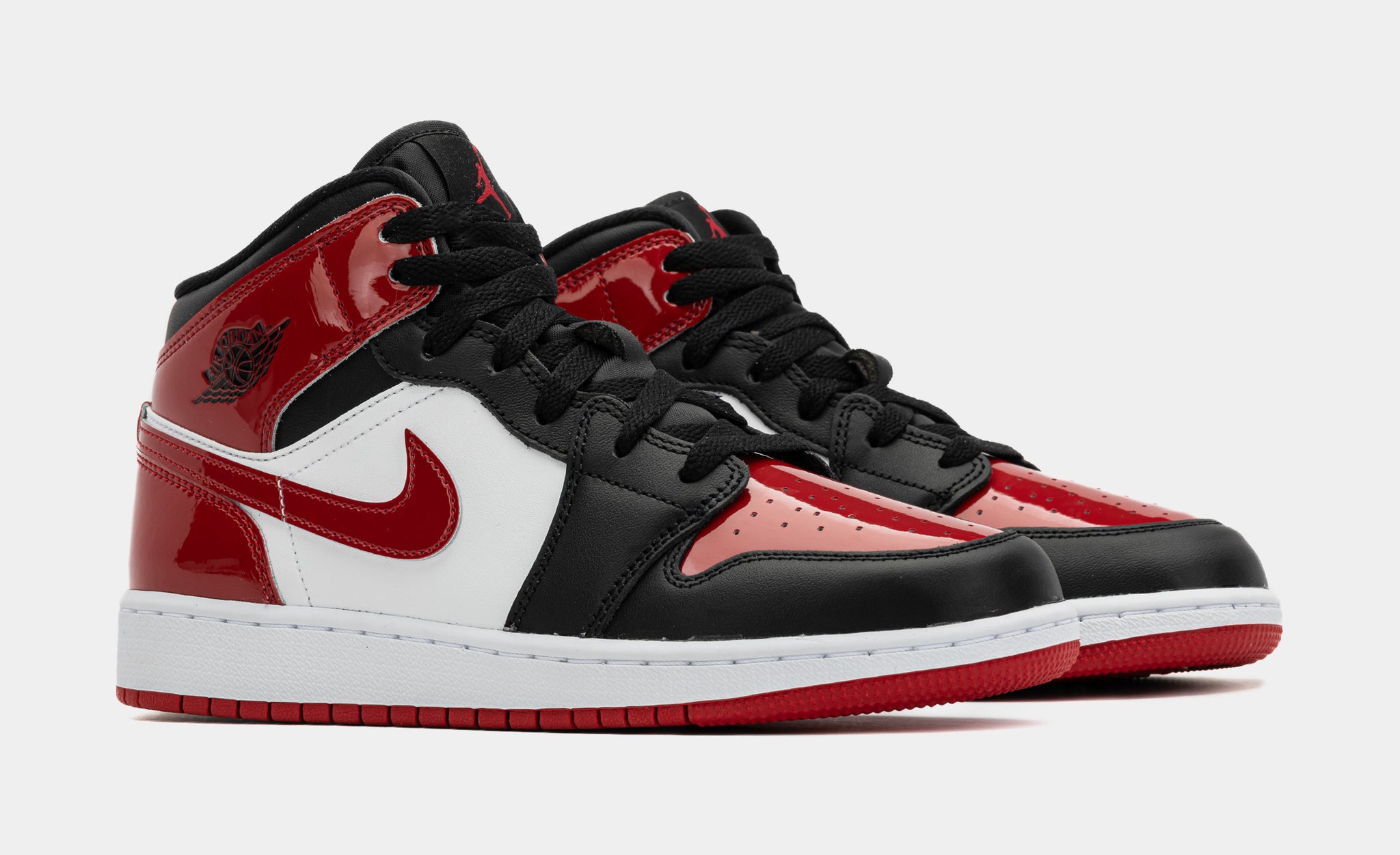 Jordan Air Jordan 1 Mid SE Grade School Lifestyle Shoes Black 