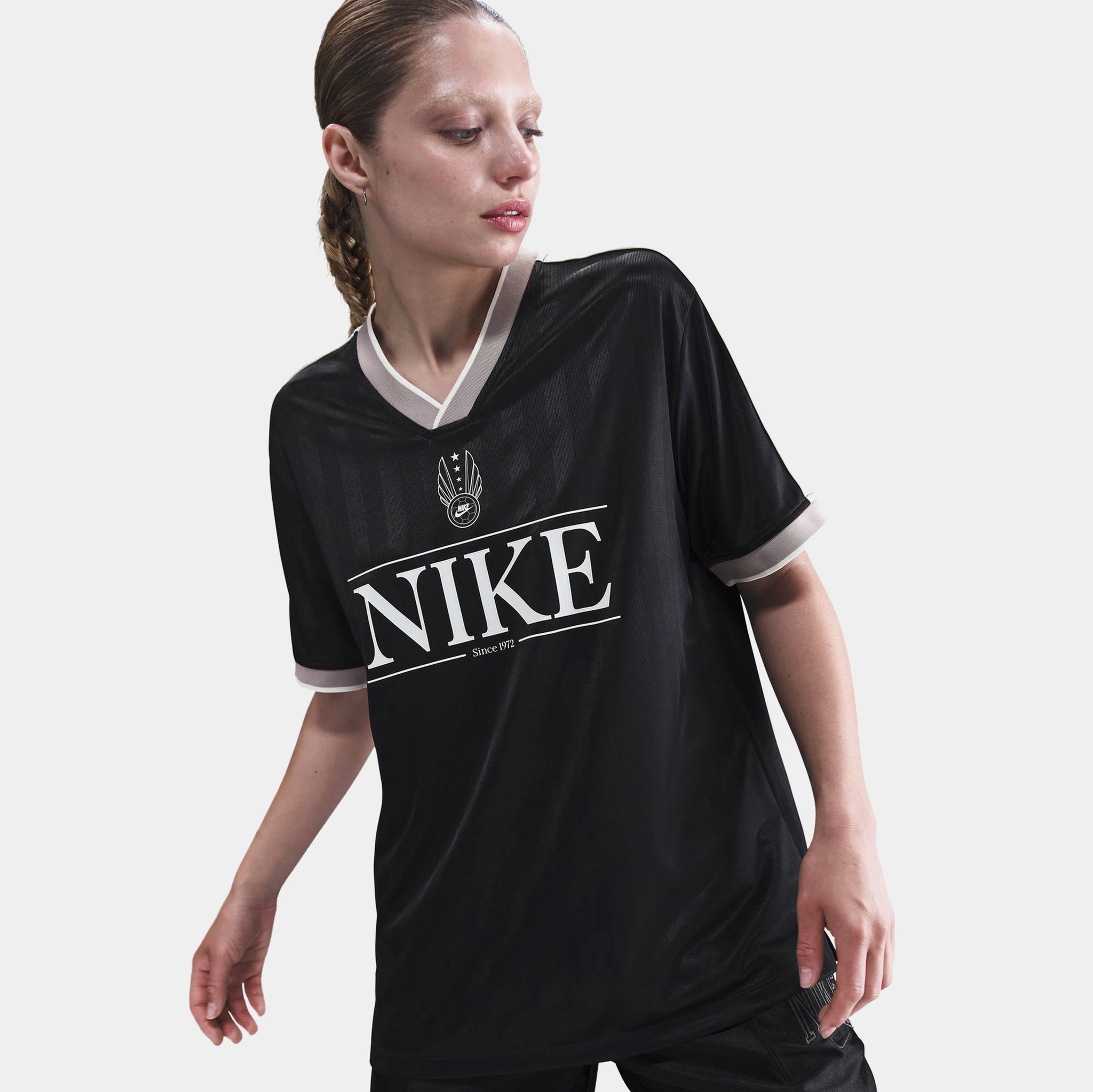 Nike NSW V Neck Since 1964 Womens Jersey Black White IH8504-010