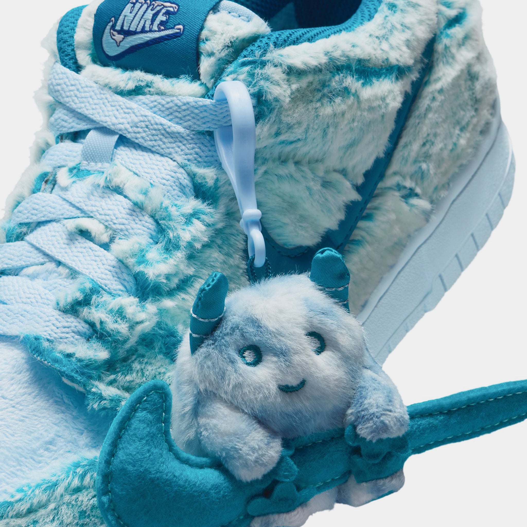 Nike Dunk Low Abominable Snowman Grade School Lifestyle Shoes Blue