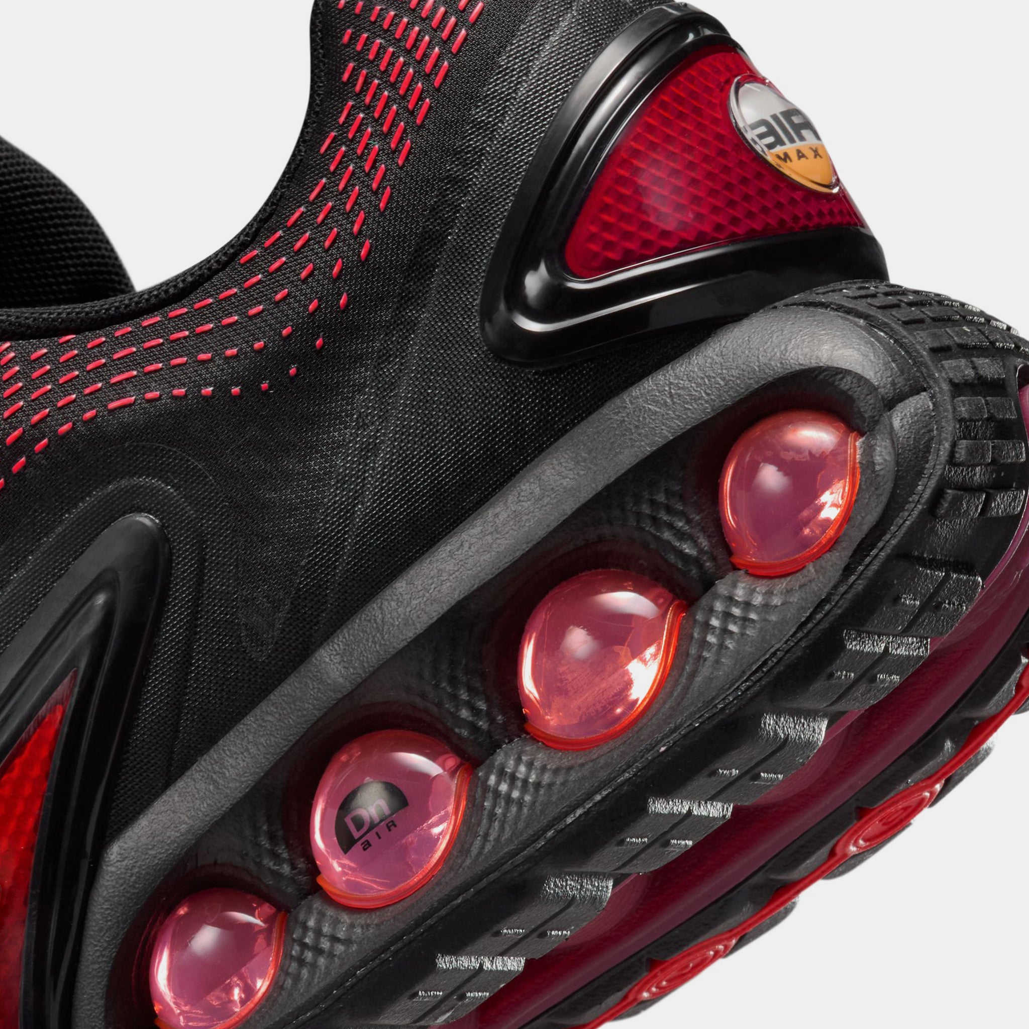 Nike Air Max Dn Essential Mens Running Shoes Black Bright Crimson