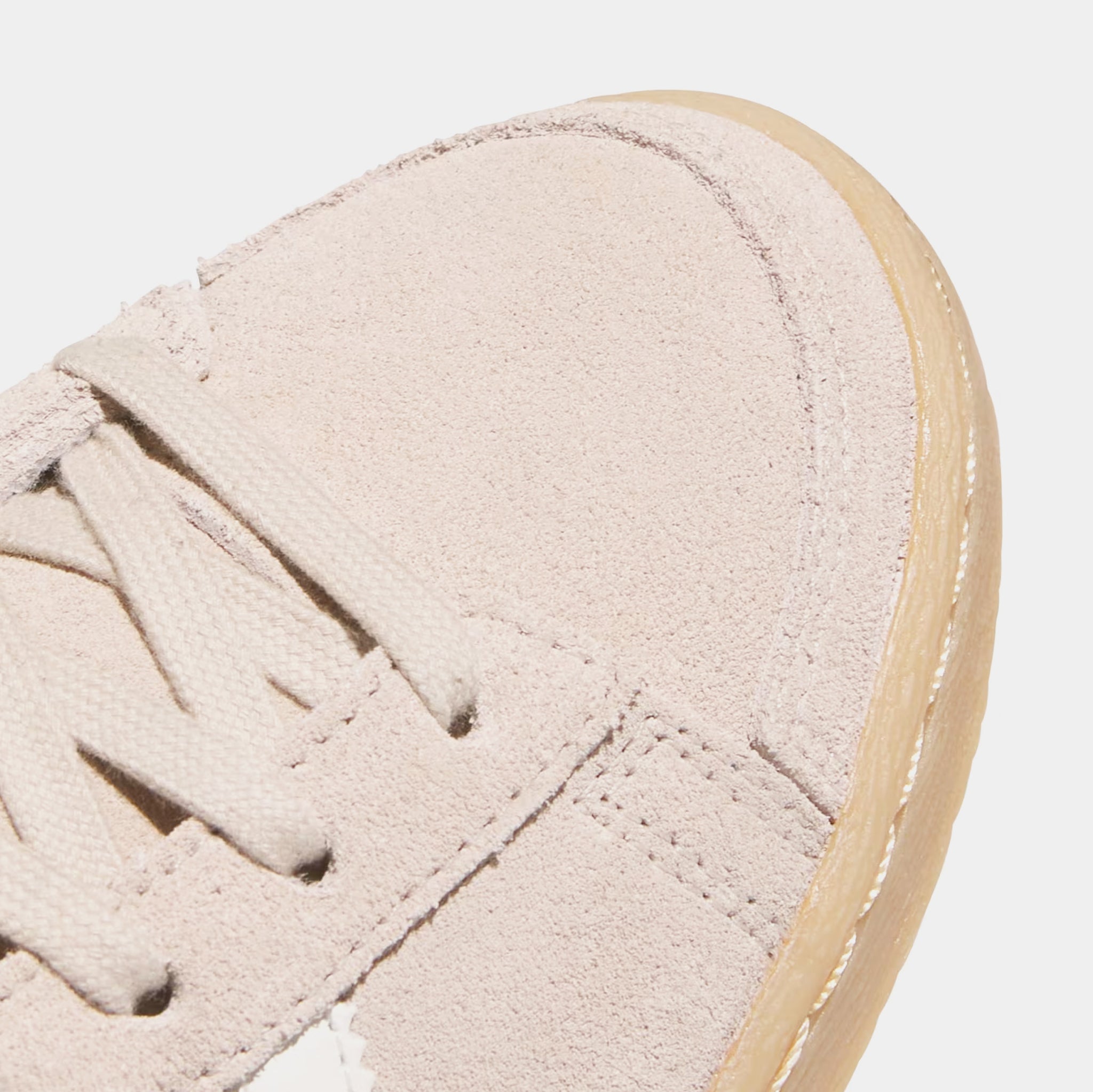 adidas Jabbar Low Shoes - Women's - Wonder Beige / Off White / Gum