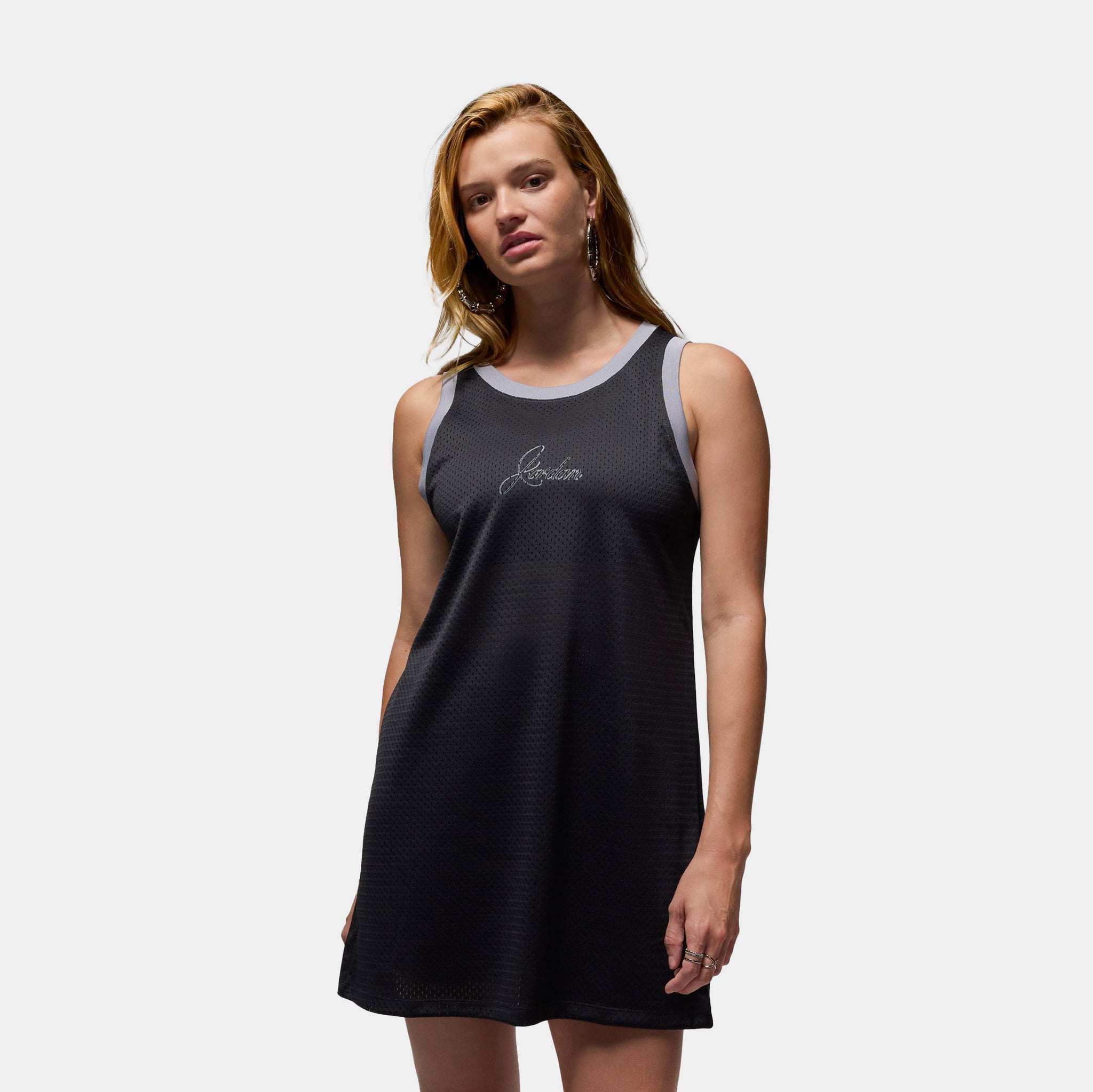 j*n様 【新品未使用】Dress code ND ver. RETRO STR Jordan NSW Heritage Womens Dress Black Red HJ6368-045 – Shoe Palace