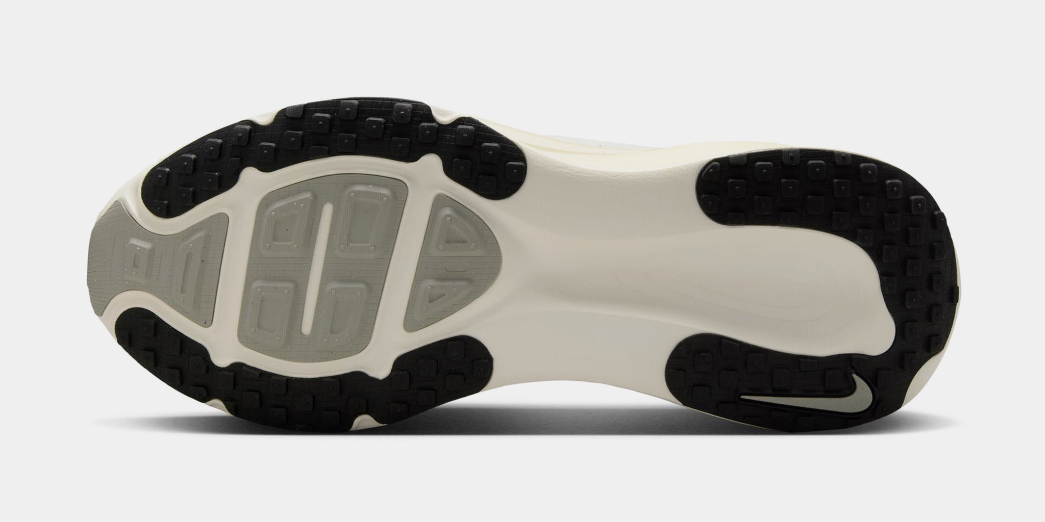 Nike Vomero 18 Mens Running Shoes Summit White Black Coconut 