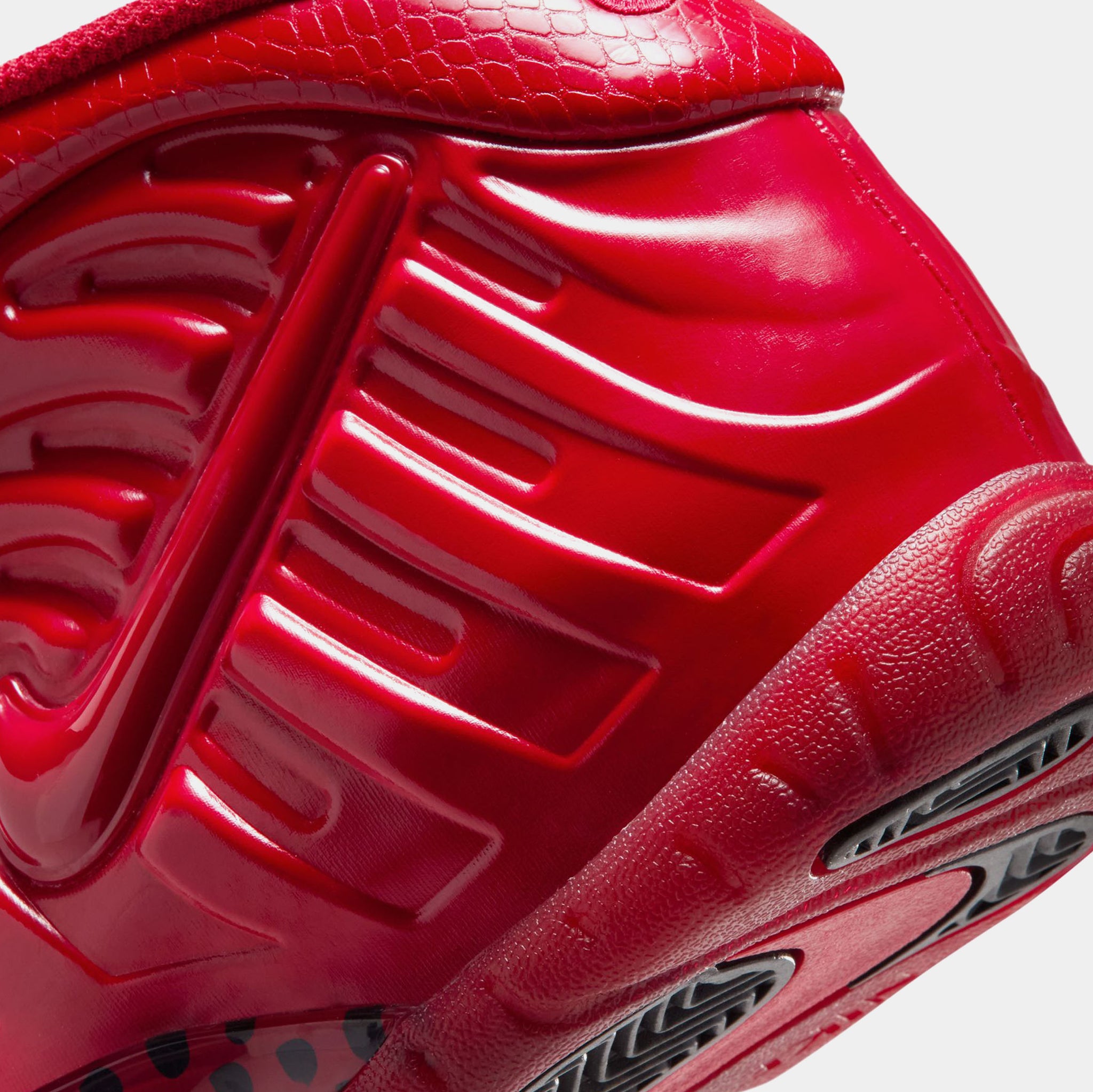 Nike Air Foamposite Pro Gym Red Grade School Basketball  display picture 2