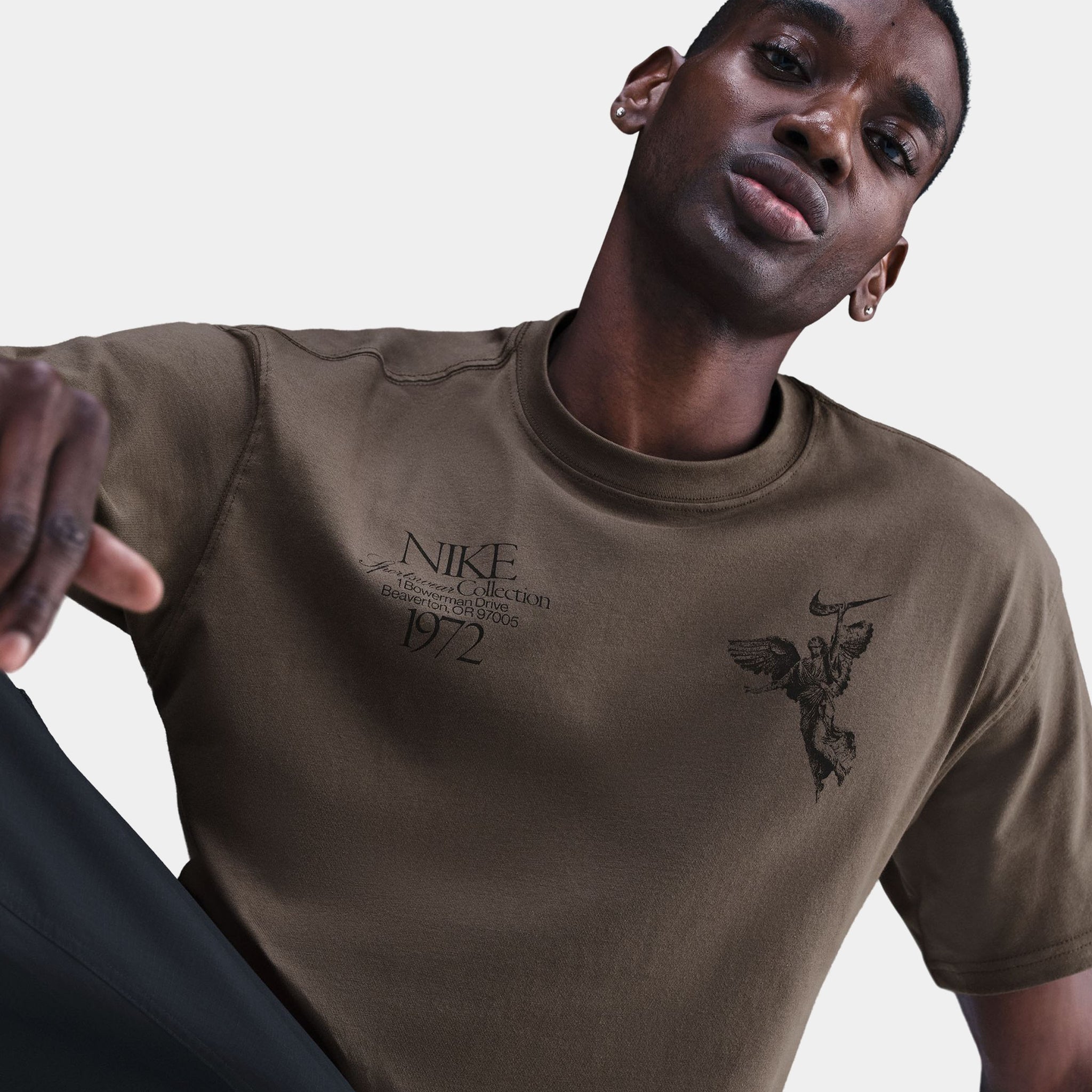 Nike NSW Max 90 On The Wings Of Victory Mens Short Sleeve Shirt