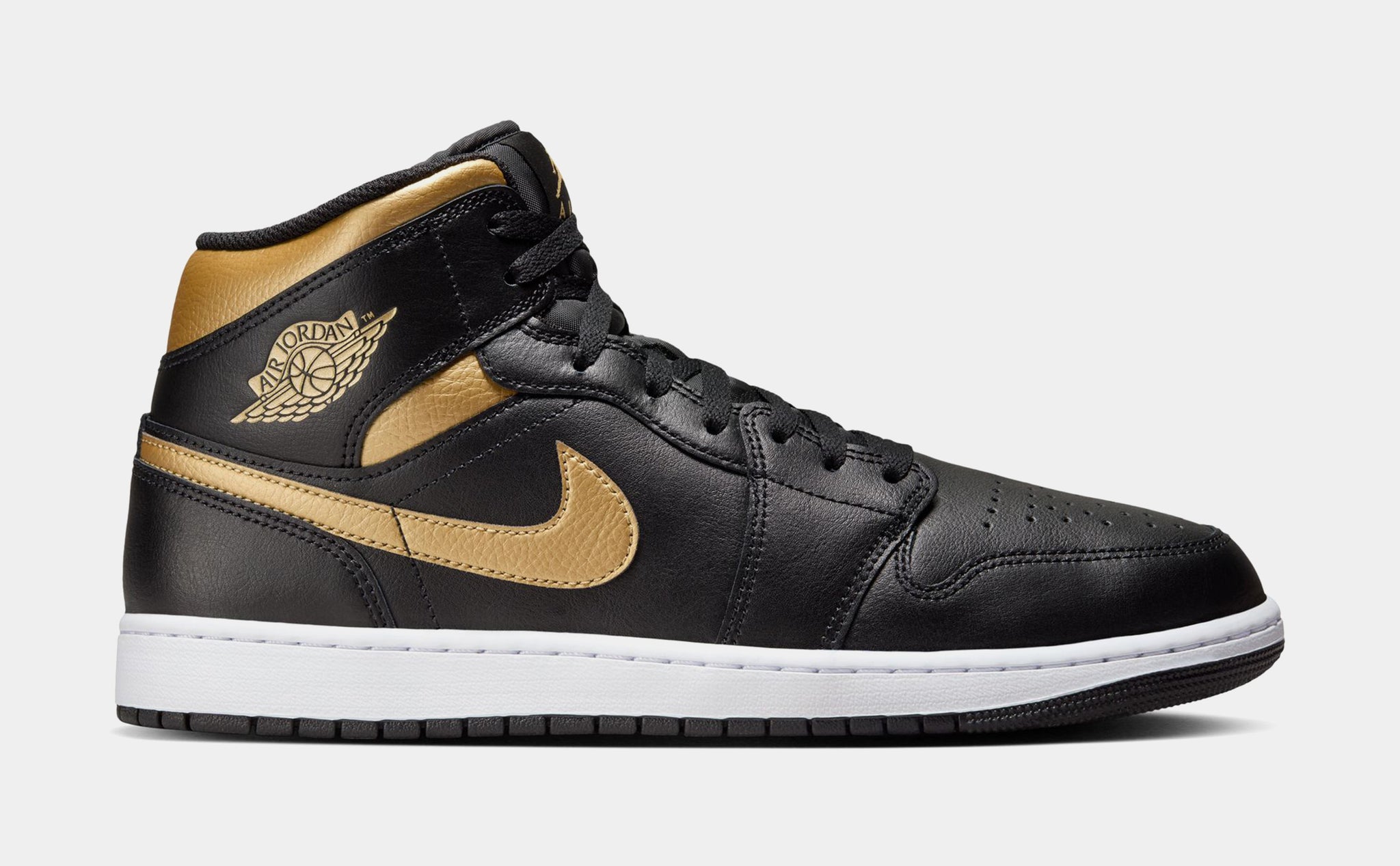 Air Jordan Retro Mid Mens Basketball Shoes (Black/Gold)