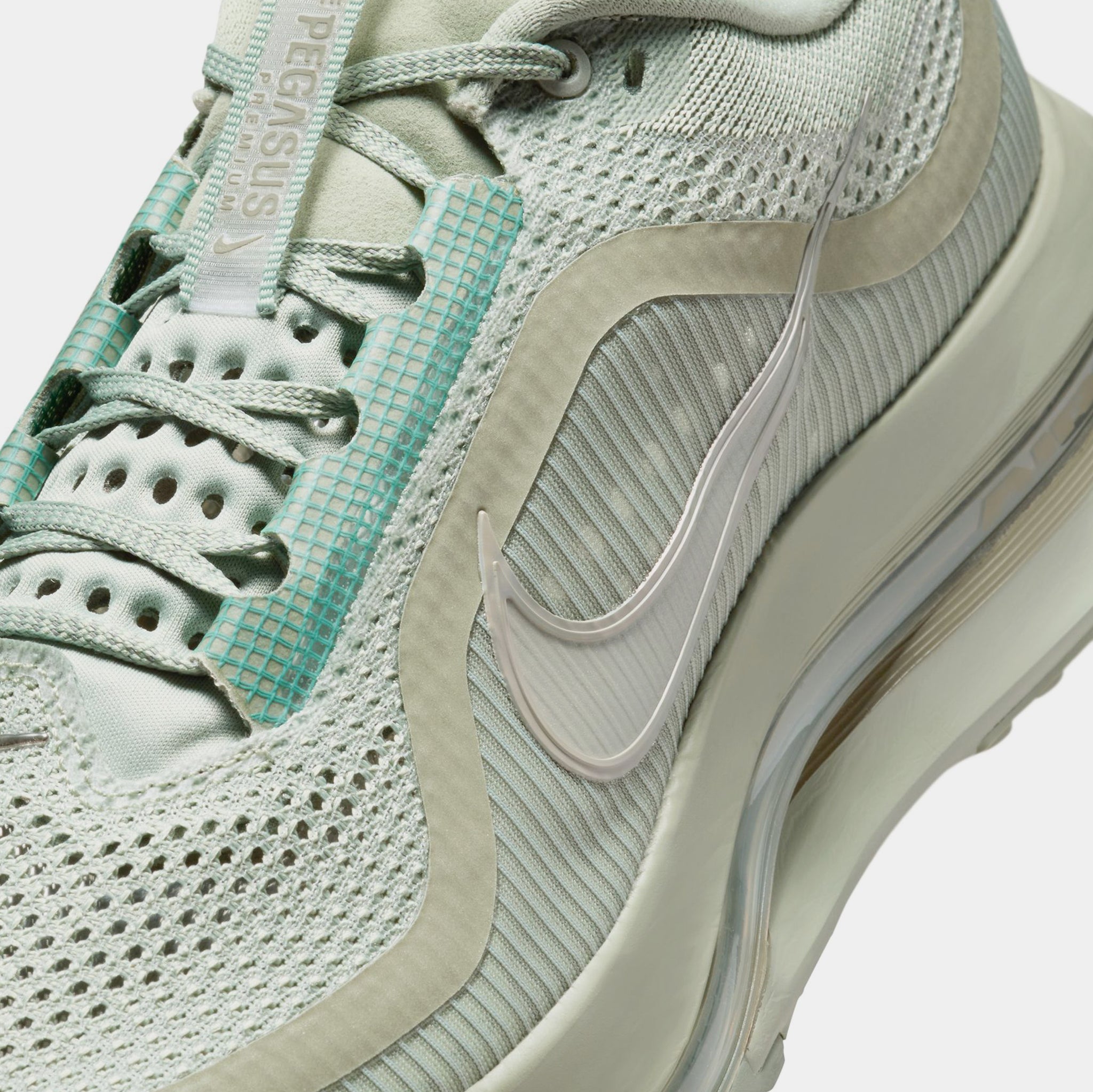 Nike Pegasus Premium Mens Running Shoes Jade Horizon Light  display picture 2