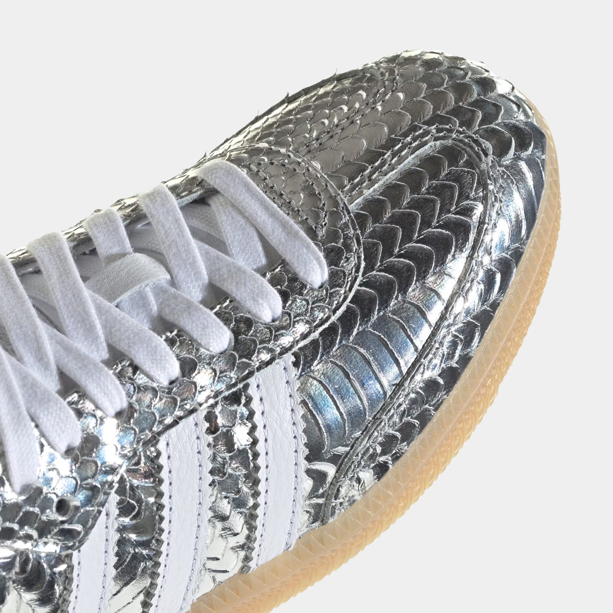 adidas Samba OG Grade School Lifestyle Shoes Silver Metallic Cloud White  Cor KI5718 – Shoe Palace