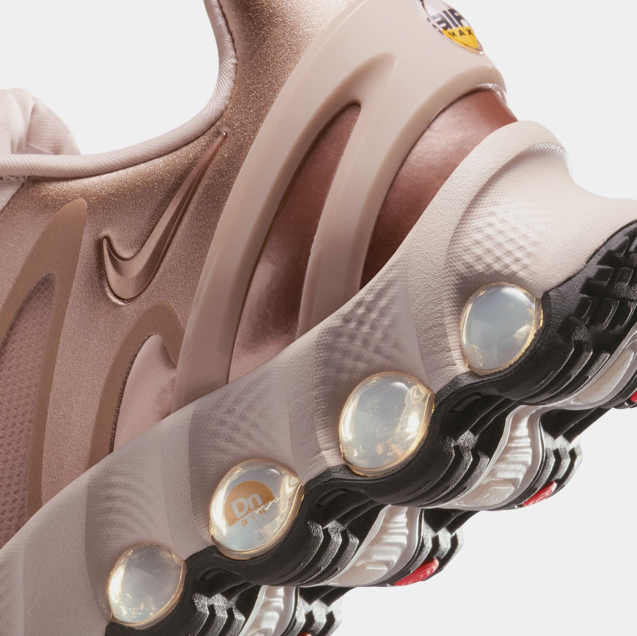 Nike Air Max DN8 Womens Running Shoes Metallic Red Bronze Nike Air Max DN8 Womens Running Shoes Metallic Red Bronze