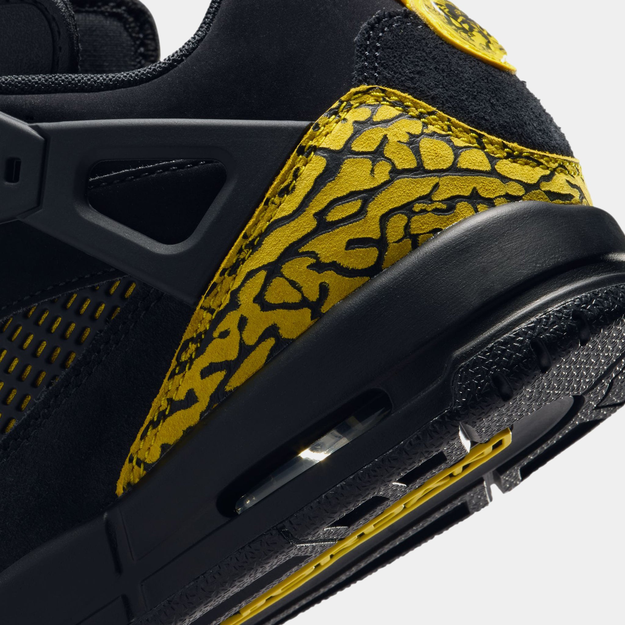 spizike yellow and black