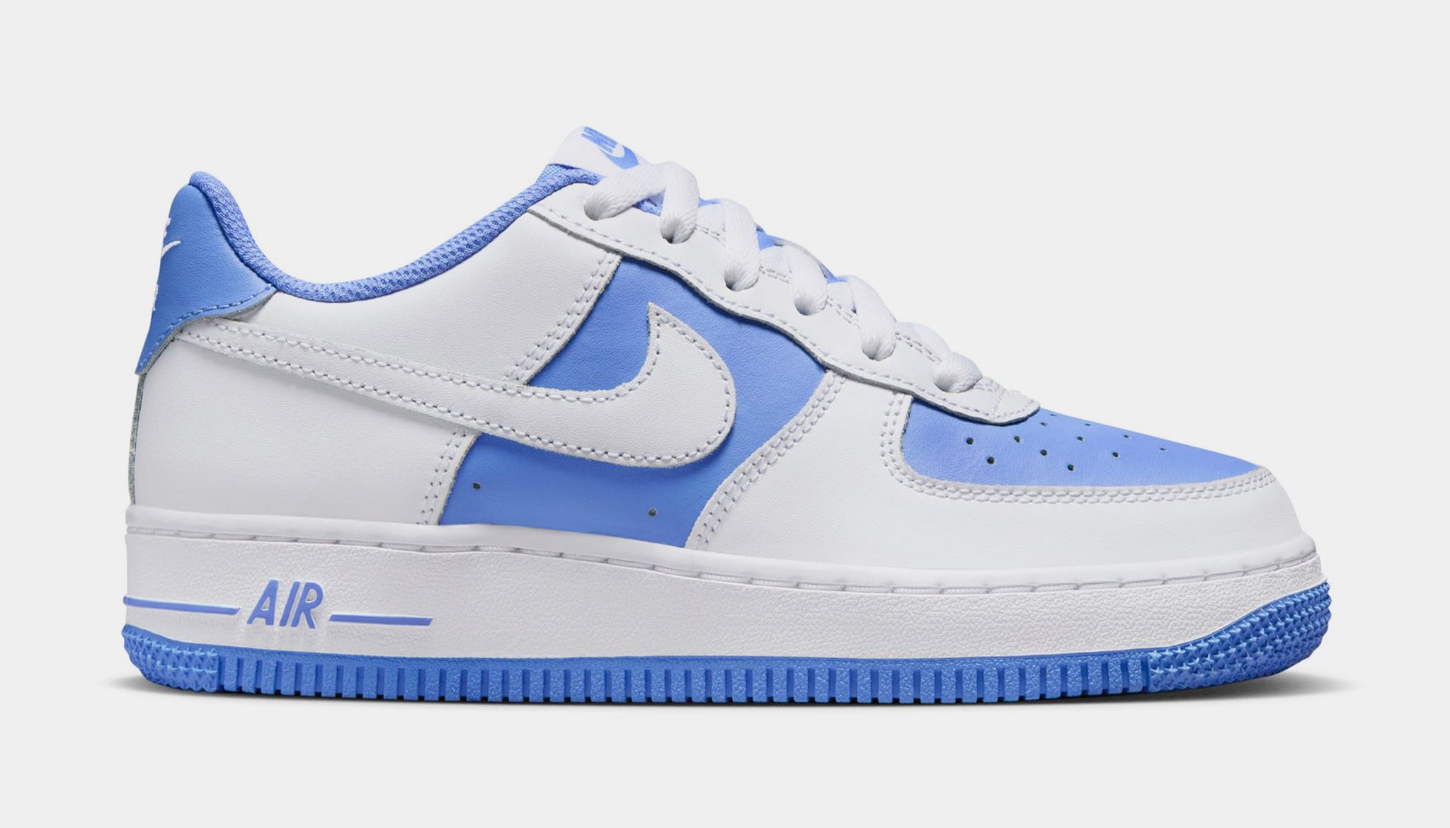 Nike Air Force Low Grade School Lifestyle Shoes White Light Blue