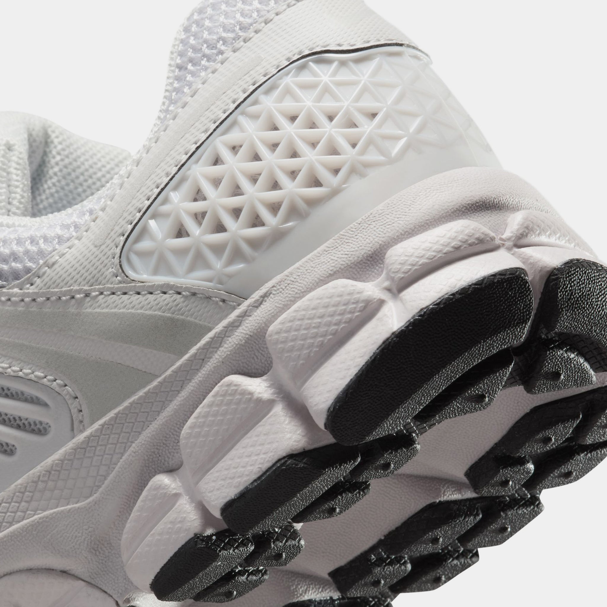 Nike Vomero 5 Grade School Running Shoes Pale Ivory Pale Ivory 