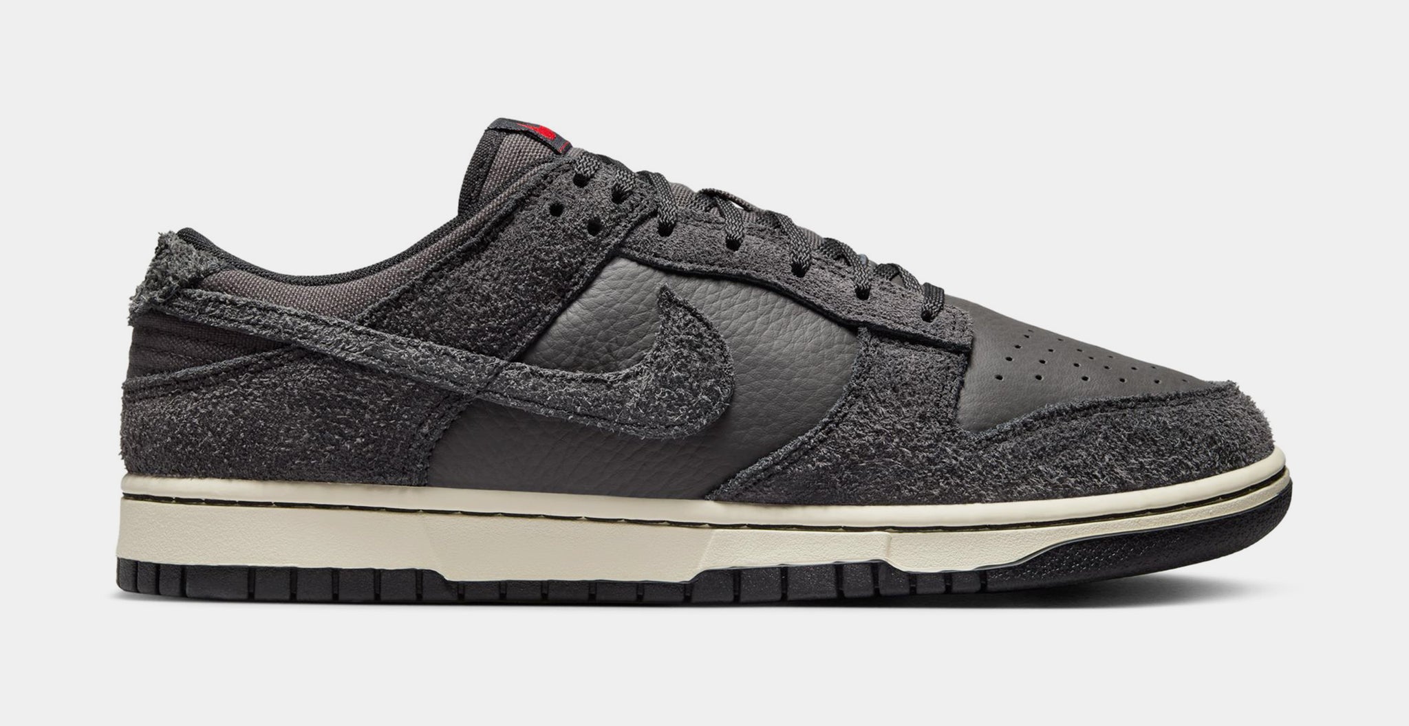 Nike Dunk Low Retro Premium Mens Lifestyle Shoes Off Noir Medium