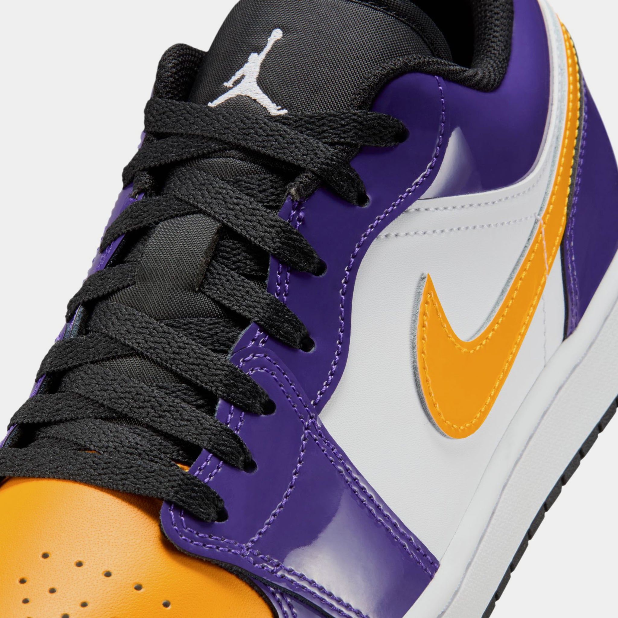 Jordan Air Jordan 1 Low SE Mens Lifestyle Shoes Court Purple White 