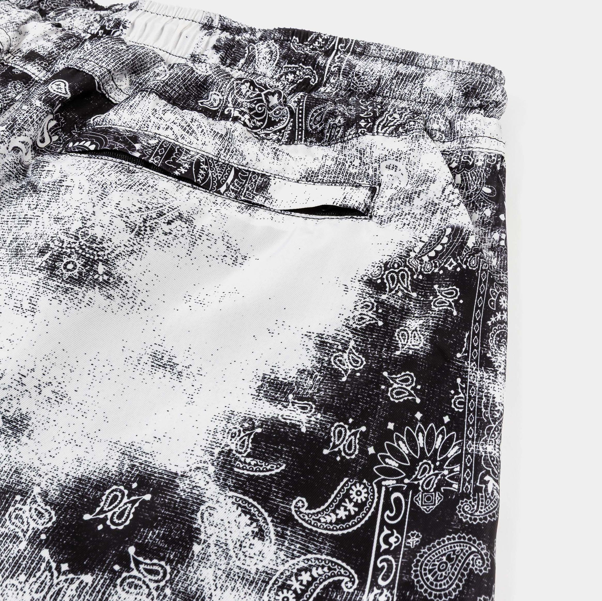 WIND AND SEA Paisley Pattern Short Ｍ Maison Article Tie Dye Paisley Hybrid Mens Shorts Black White