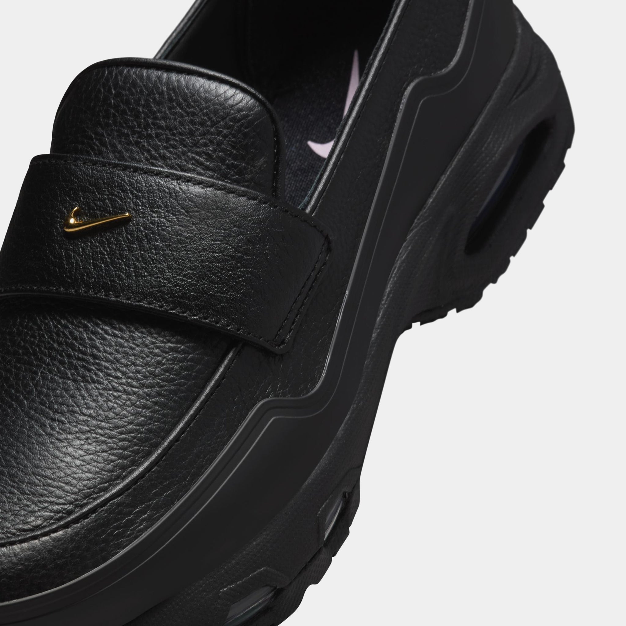 Nike Air Max Phenomena Womens Running Shoes Black Metallic Gold