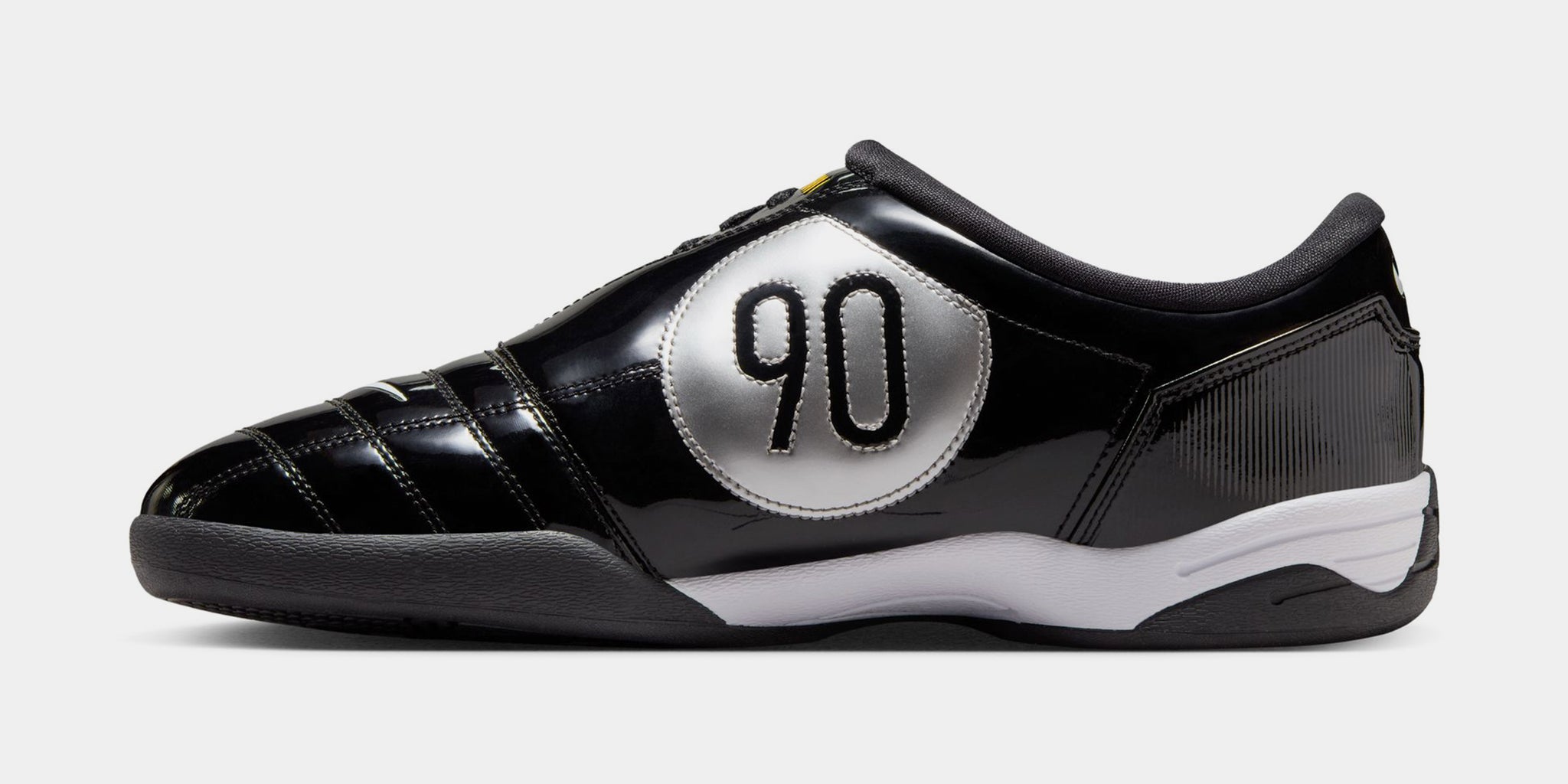 Nike Total 90 Black Indoor Soccer‎ Shoes Mens Sz 14 Black Sneakers HJ9351-001 Nike Total 90 Mens Running Shoes Black White HJ9351-001  main image 3